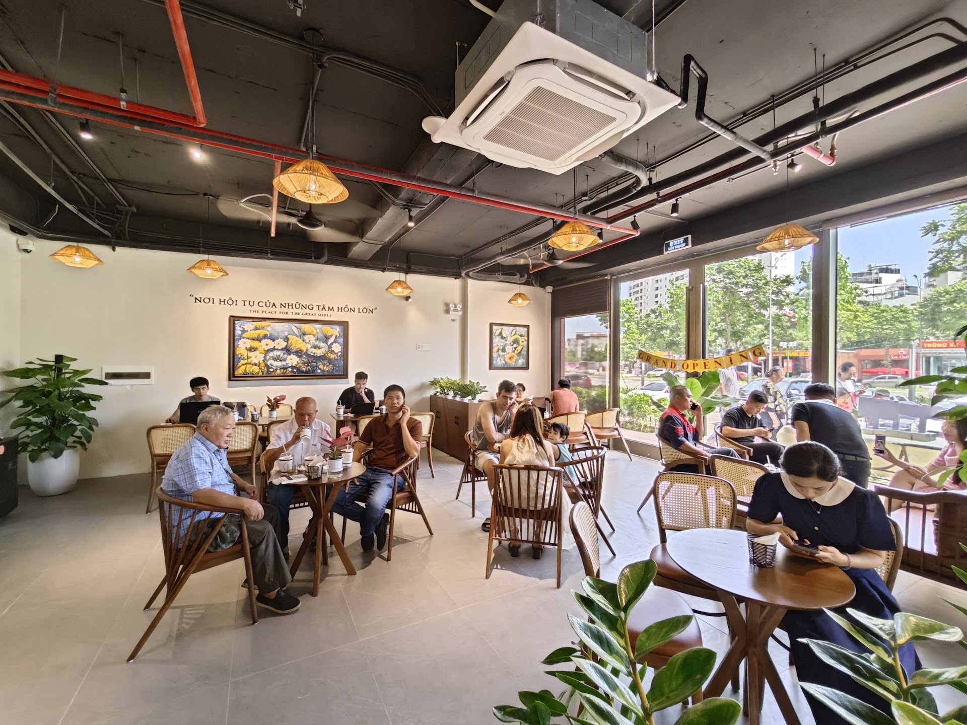 Trung Nguyên E-Coffee K1 Khai Sơn-Long Biên-Hà Nội