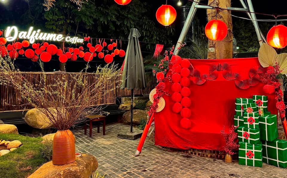 Bonsai Coffee Bát Tràng