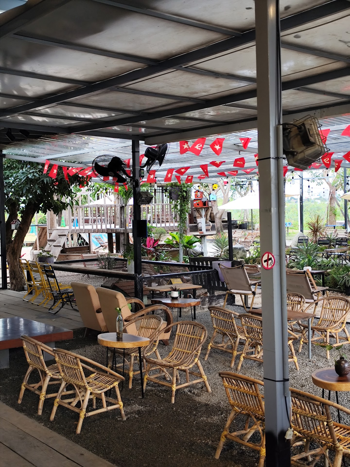 Minto Farm Cafe & Kid Playground