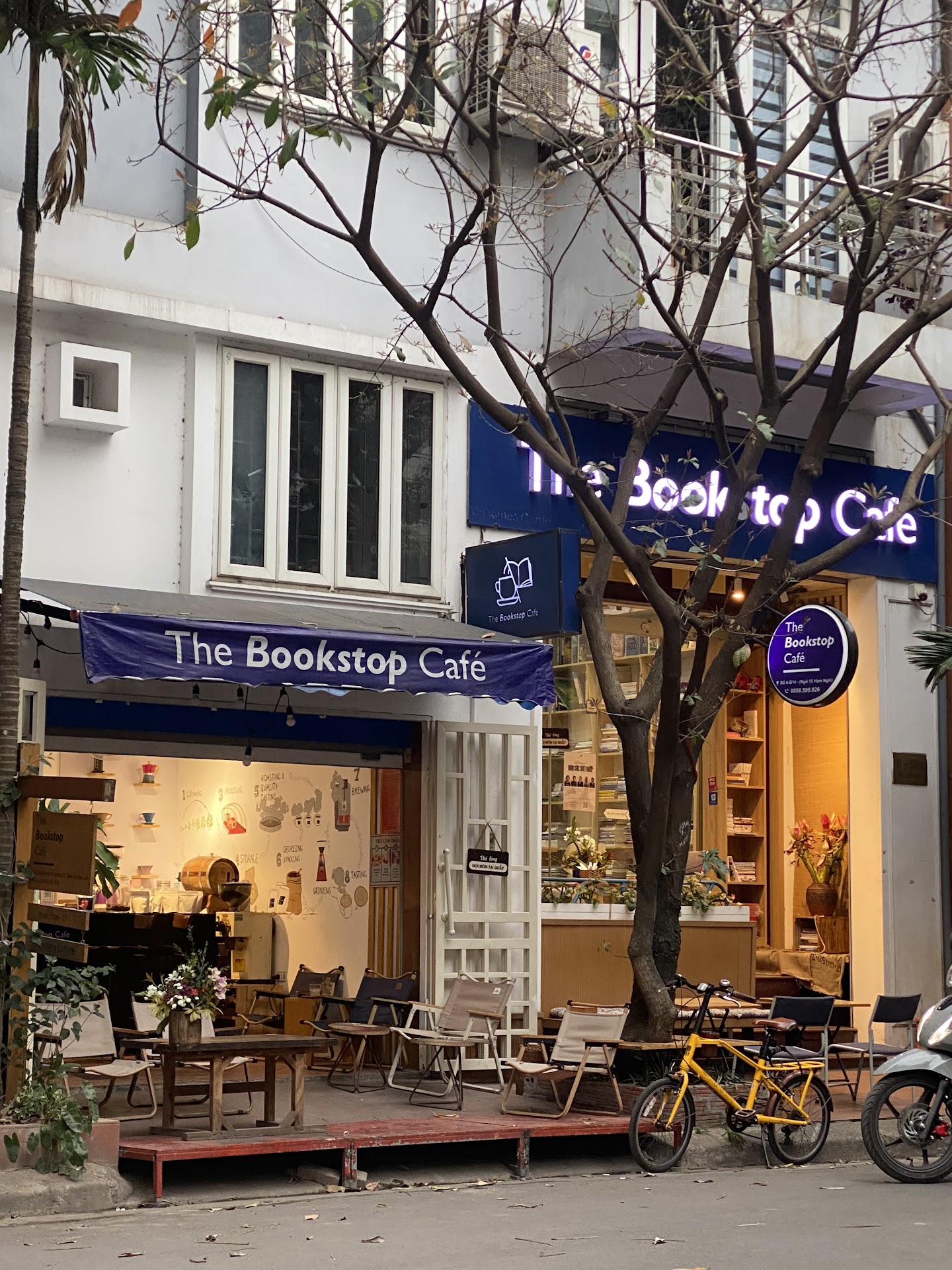 The Bookstop Café