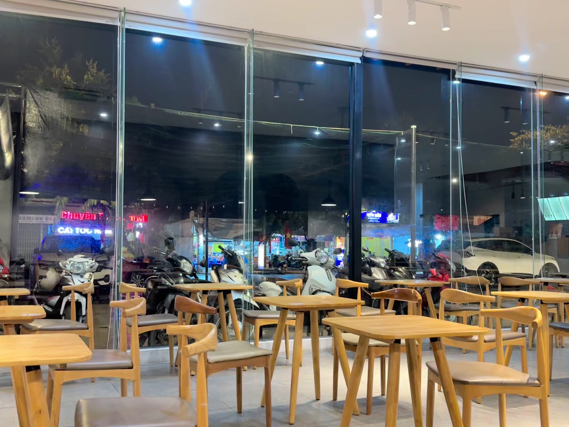 ZONE SIX 19 Phạm Như Xương