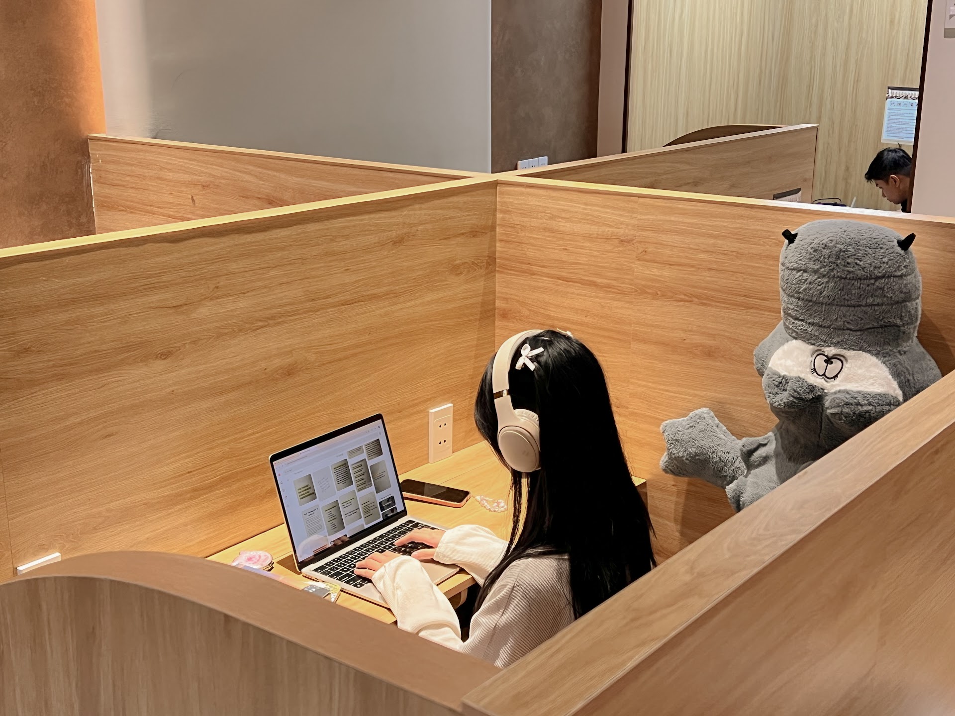 Trạm 247 Study Cafe & Workspace CN Ninh Tốn