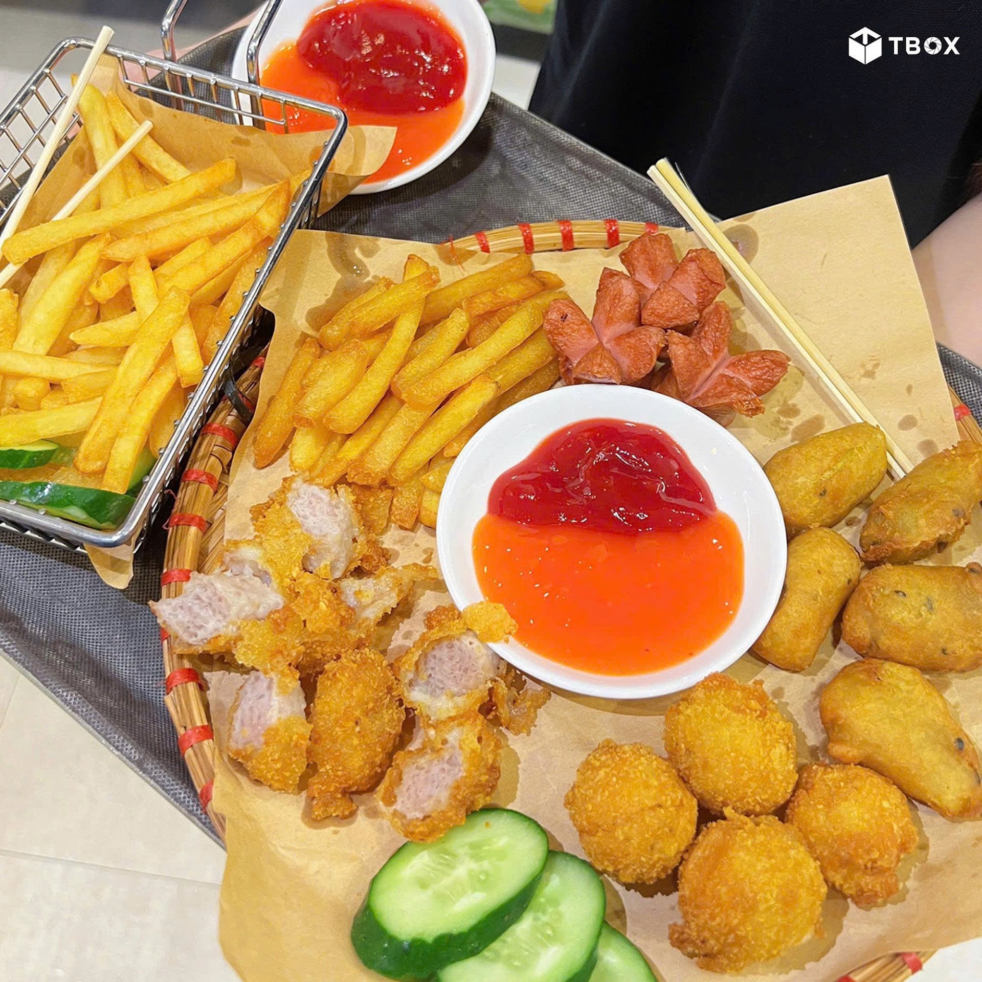 T-Box Café Văn Quán