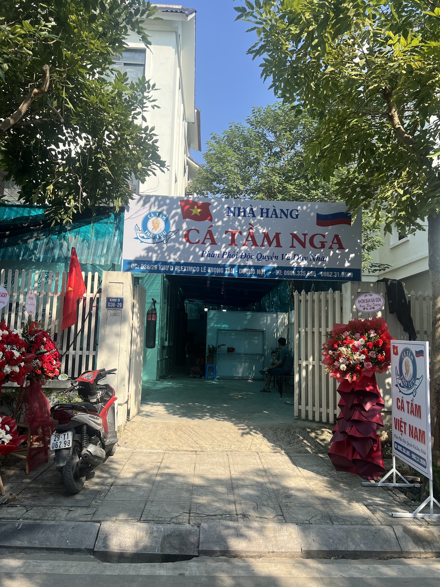 Nhà Hàng Cá Tầm Nga