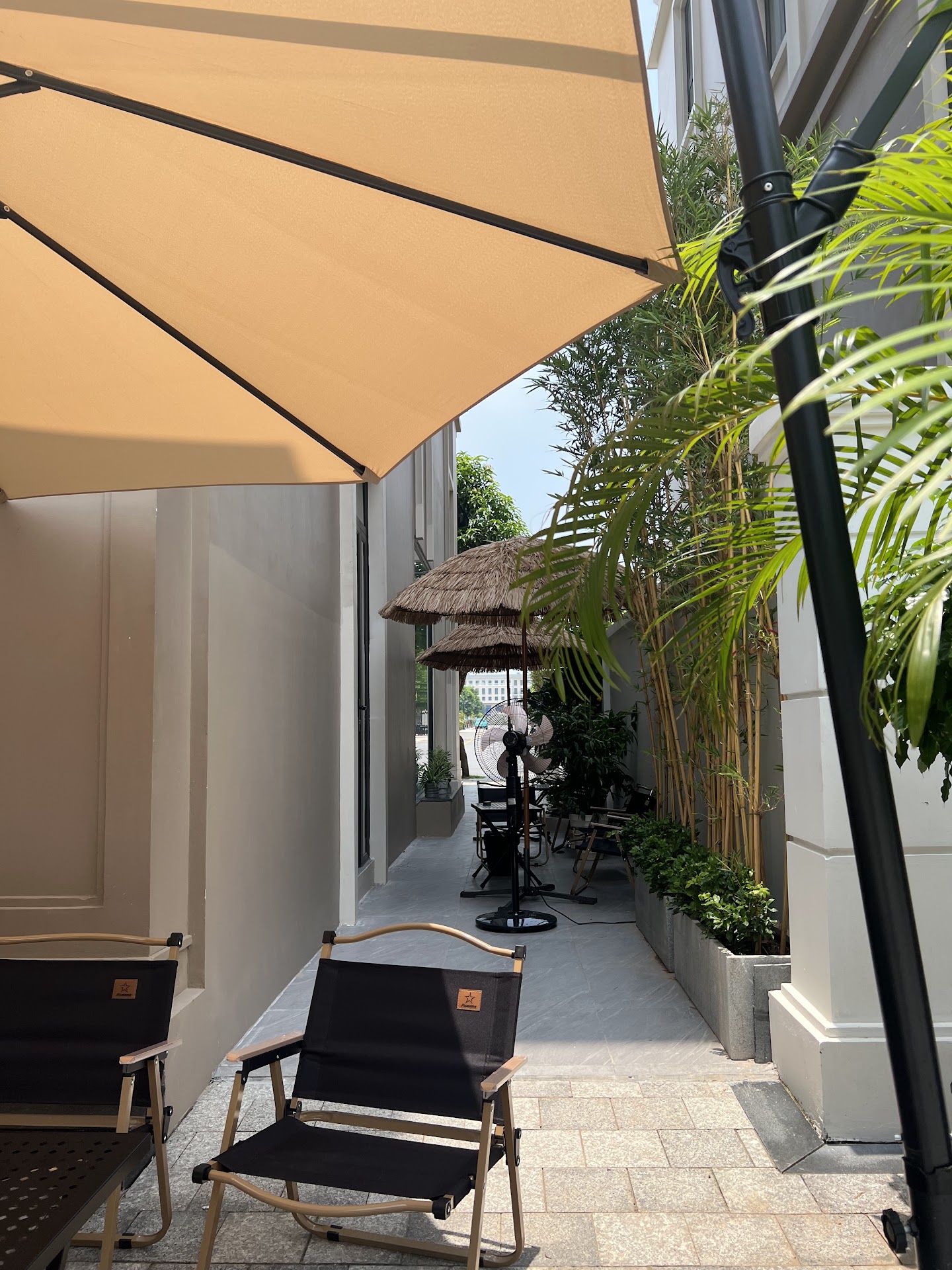 Tiệm cà phê Văn Giang Phố