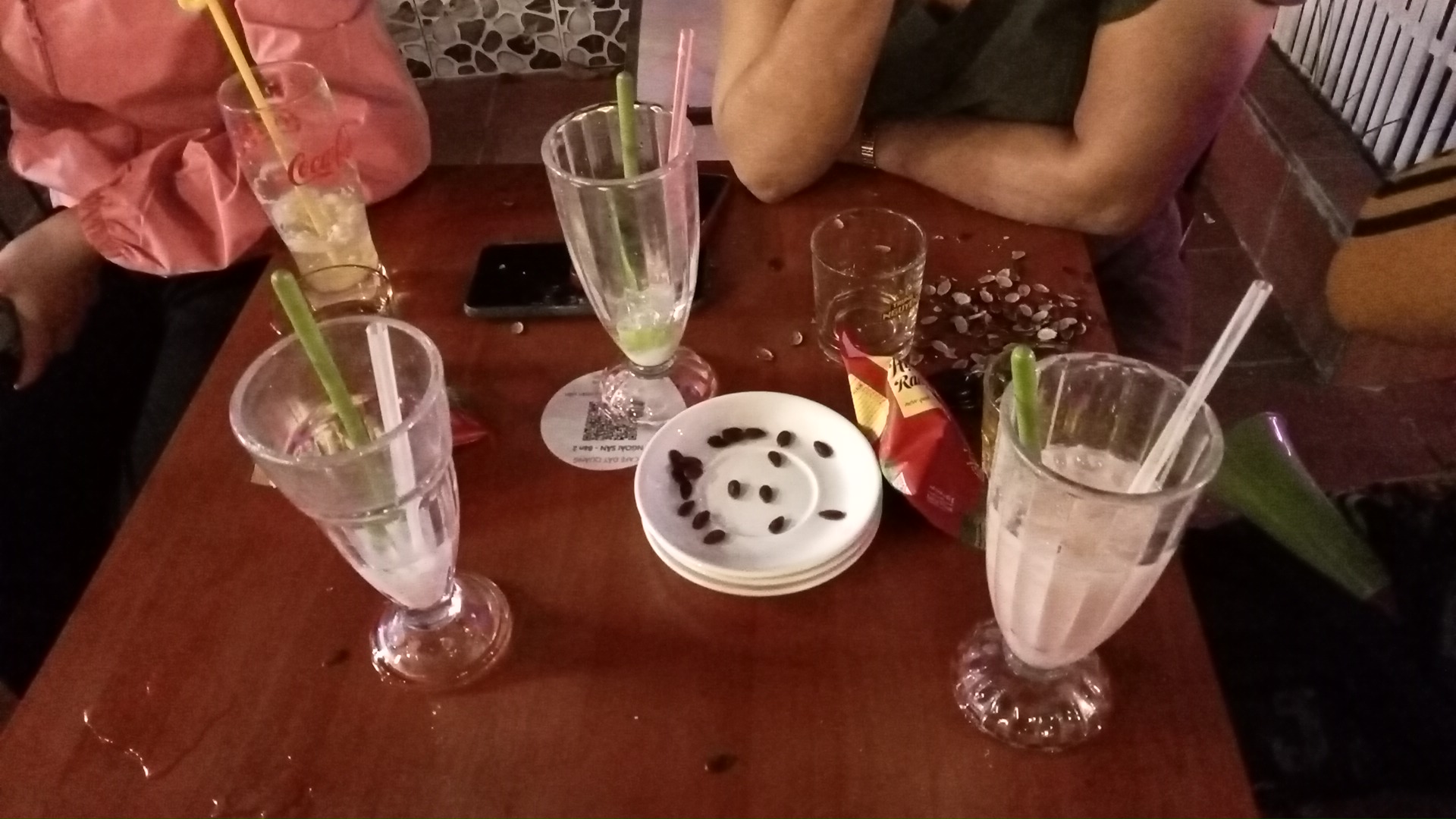 Đất Quảng Café