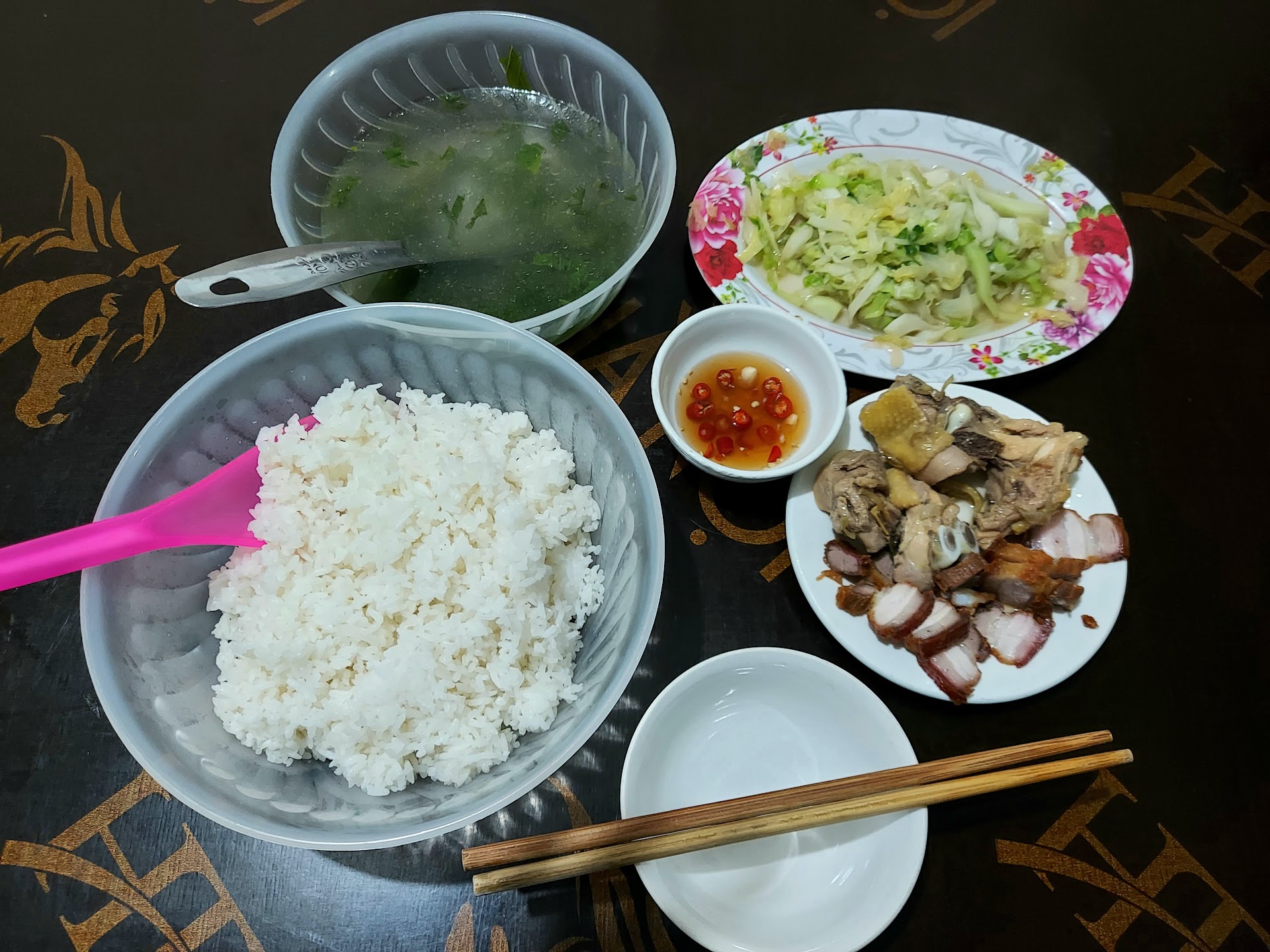 Quán cơm Lập Loan