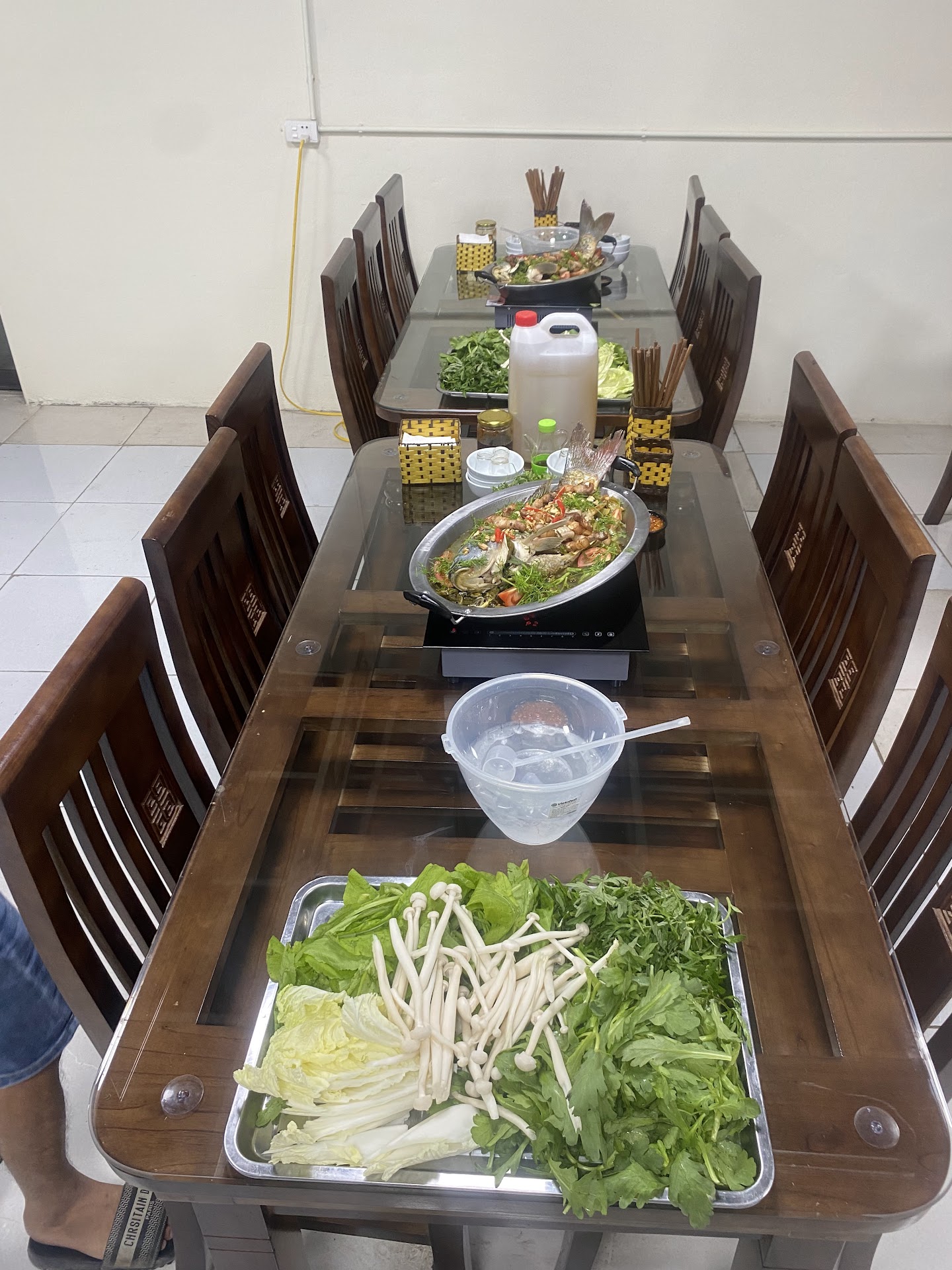 Gà Tươi Quán chờ