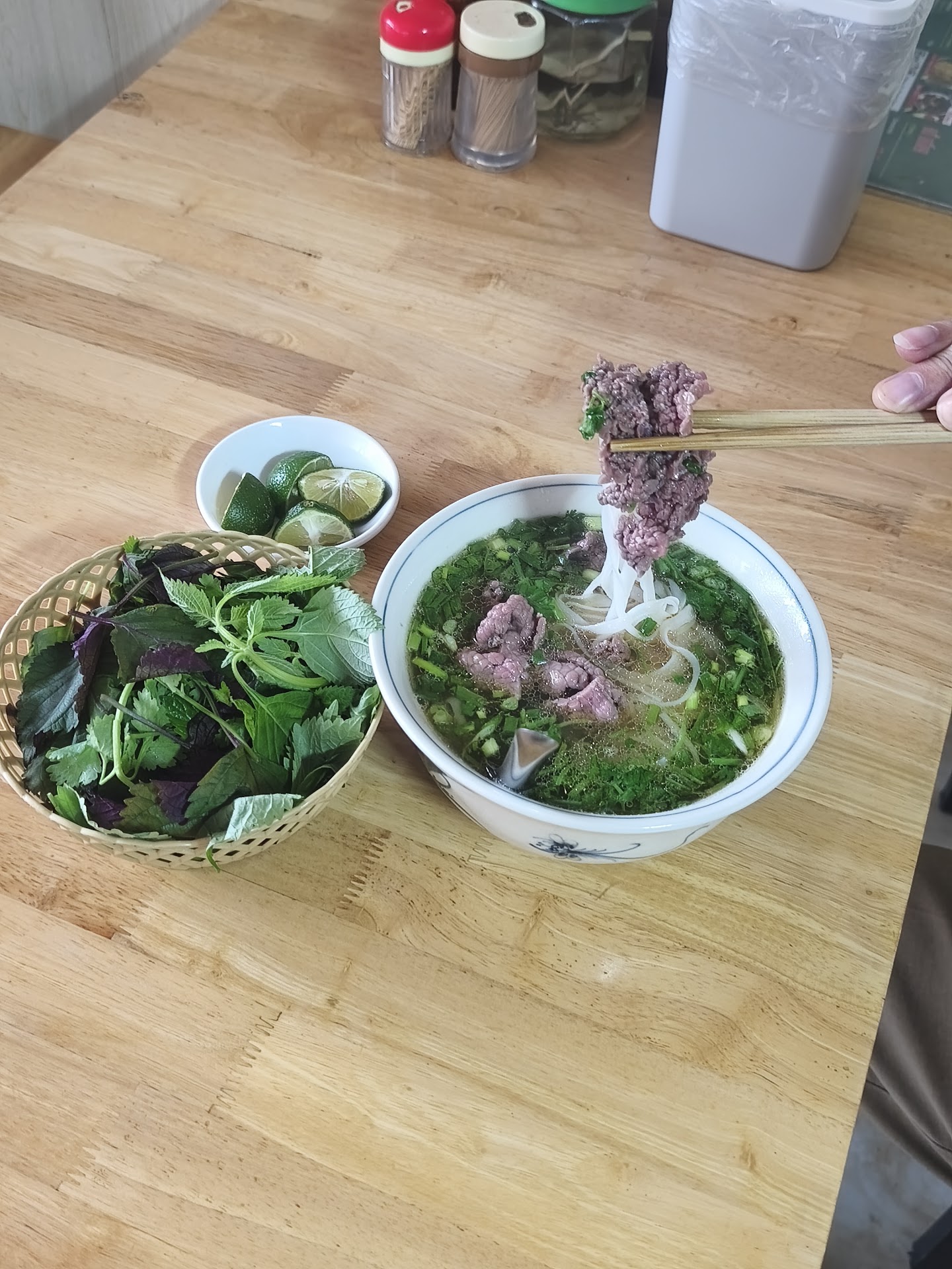 Tiến Sơn Bún Chả - Phở Bò - Cơm Rang