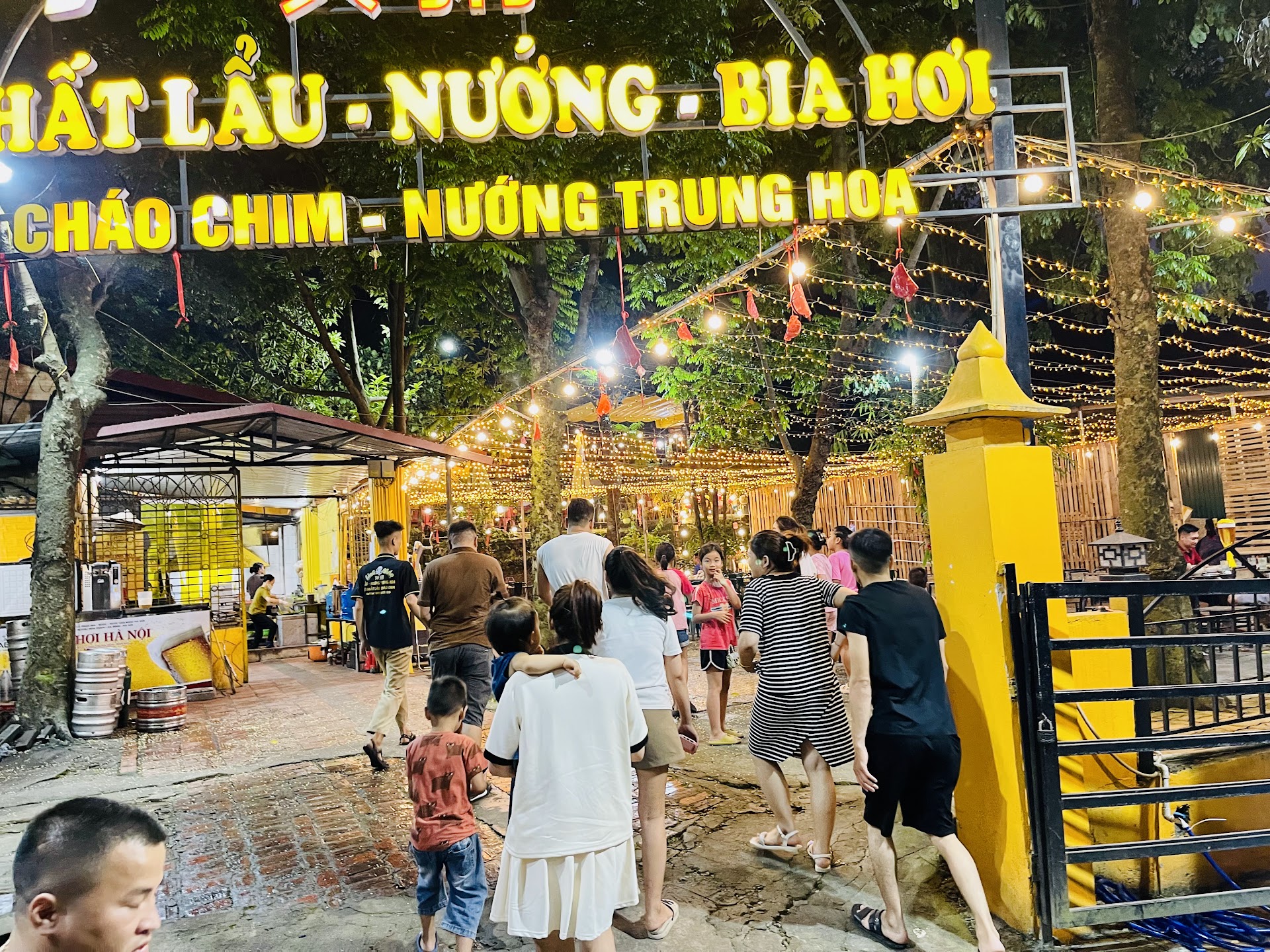 Linh Cháo - Đệ Nhất Lẩu Nướng - Bia Hơi