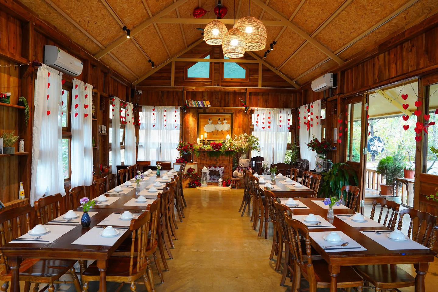 Blue Valley Cafe & Bistro