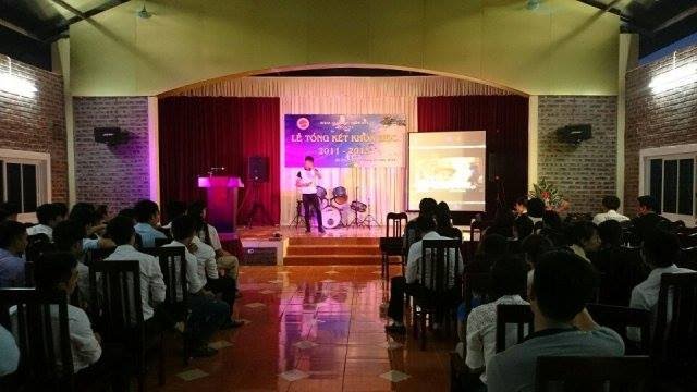 Nhà Hàng Gà Nướng Nhị Xiên