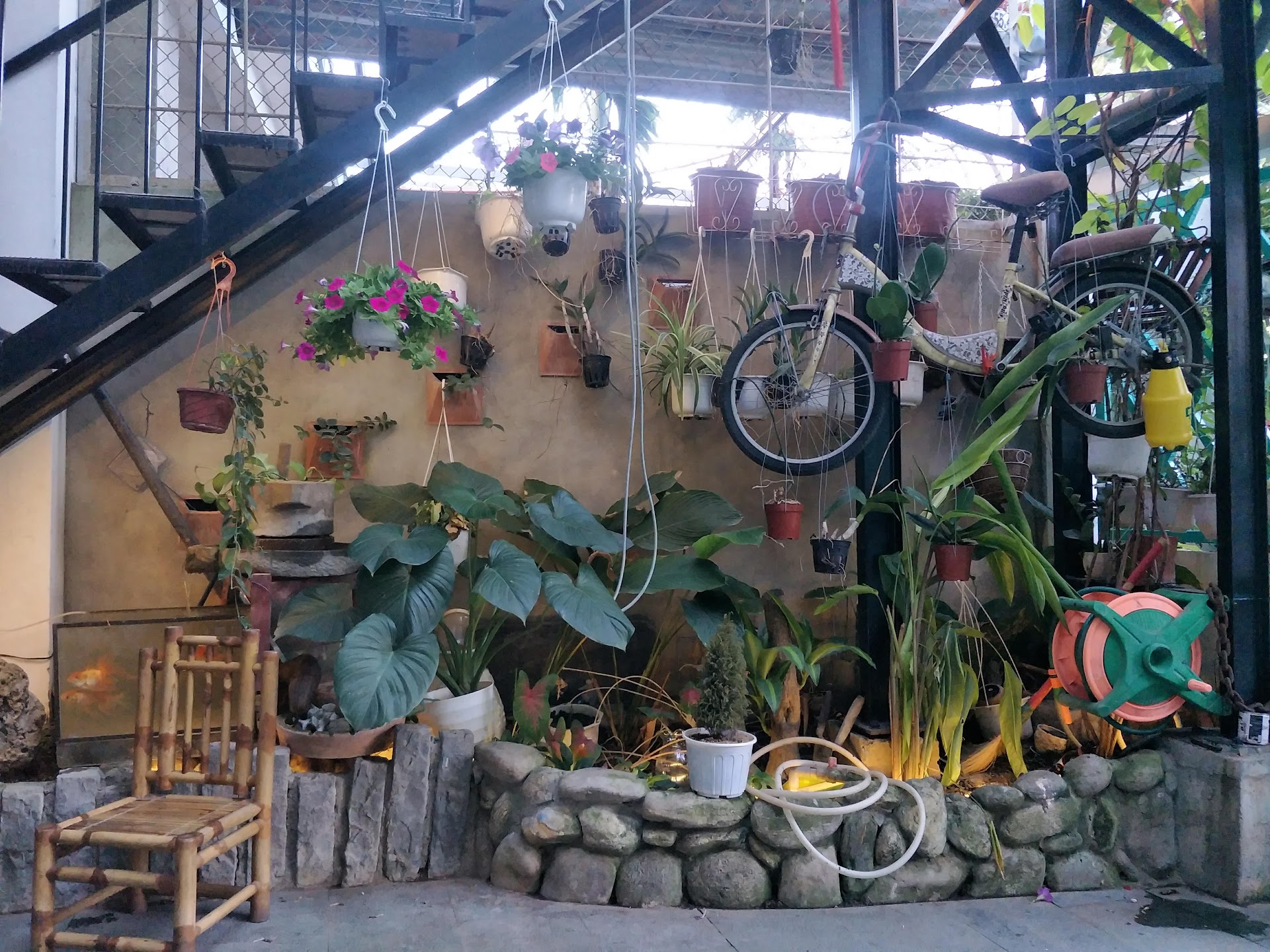 HOANG'S CAFE- 38 ĐẶNG VŨ HỶ