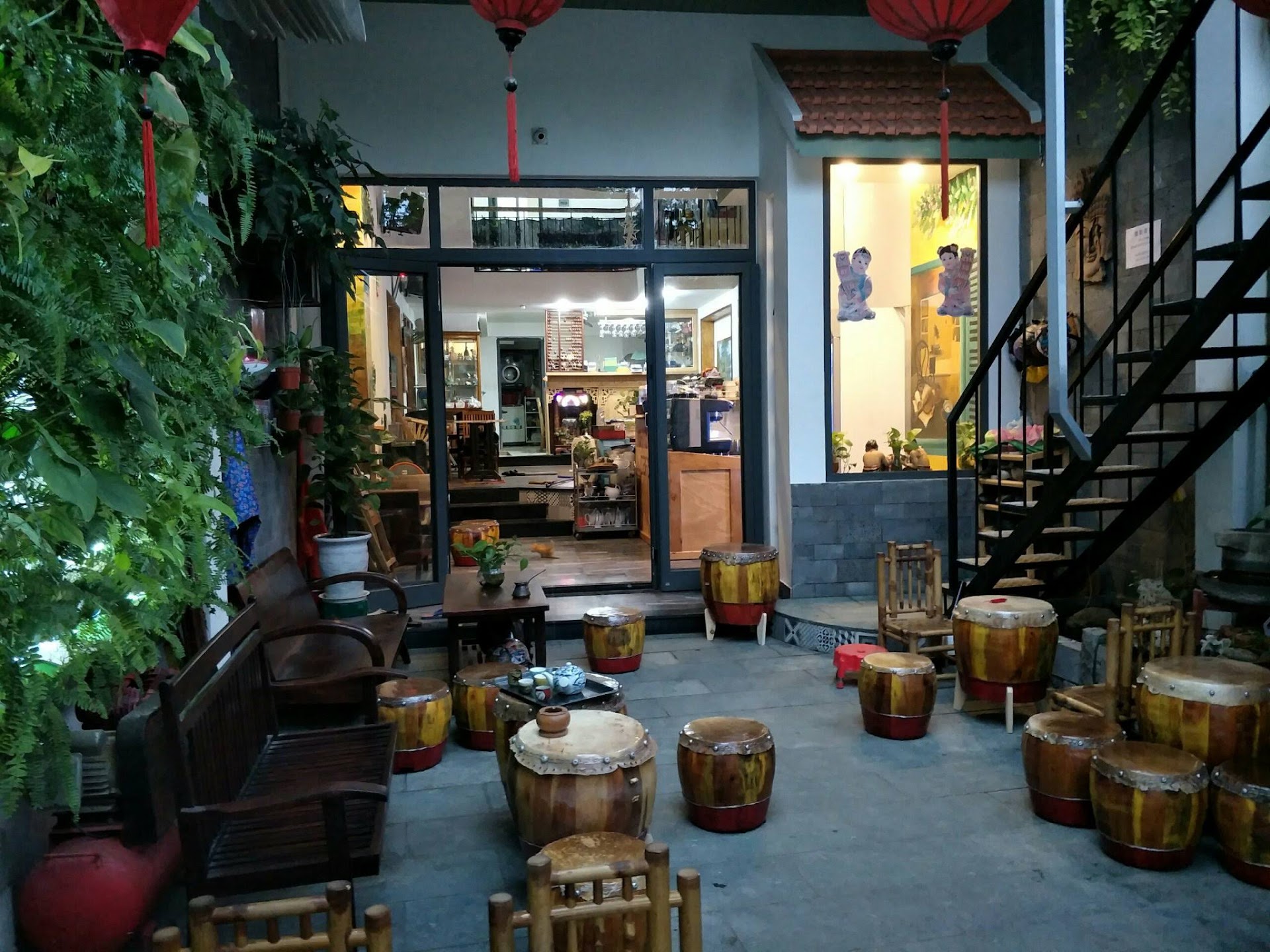 HOANG'S CAFE- 38 ĐẶNG VŨ HỶ