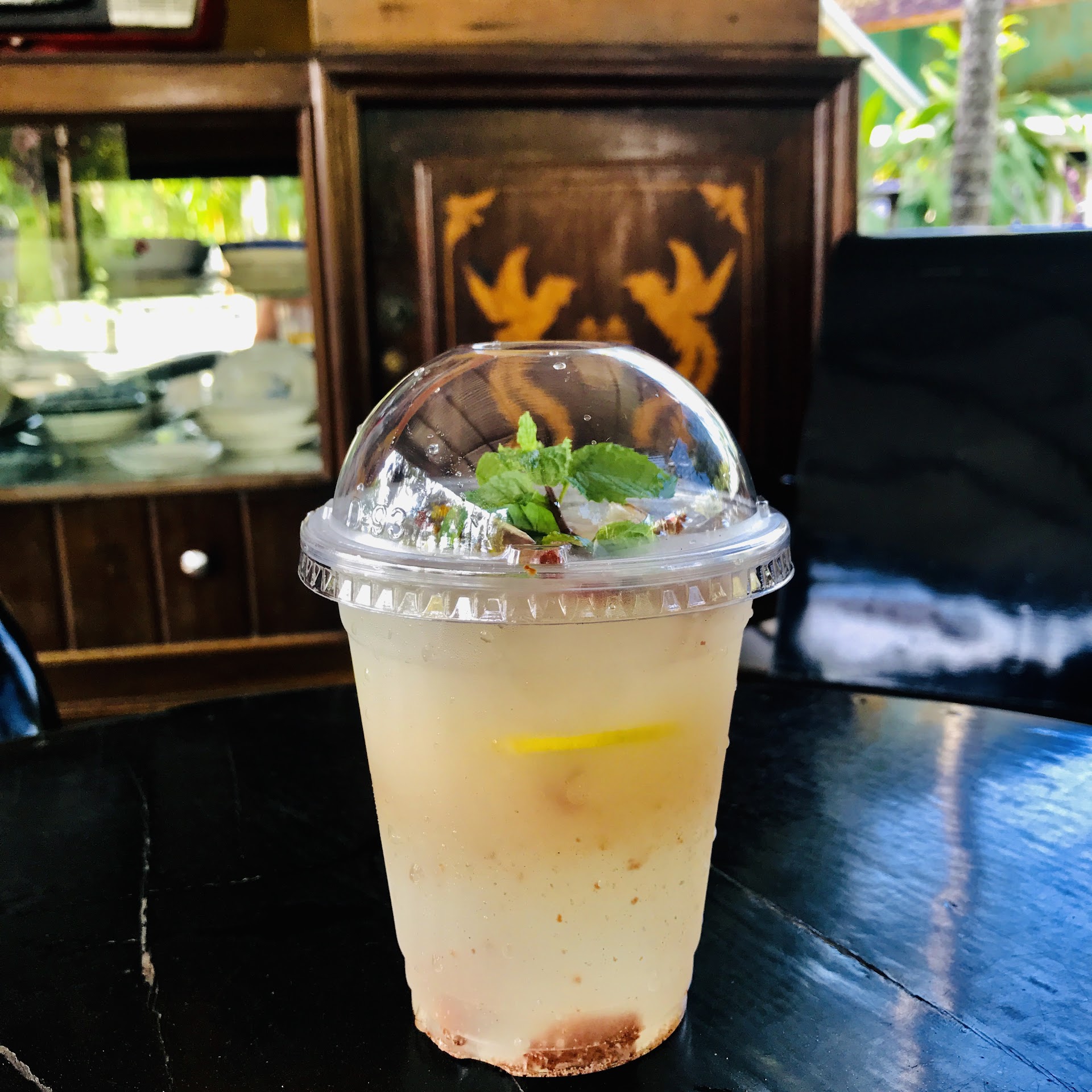 Tiệm cà phê 0511