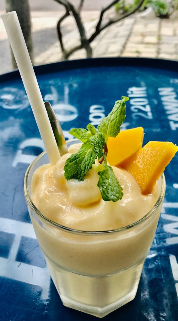 Tiệm cà phê 0511