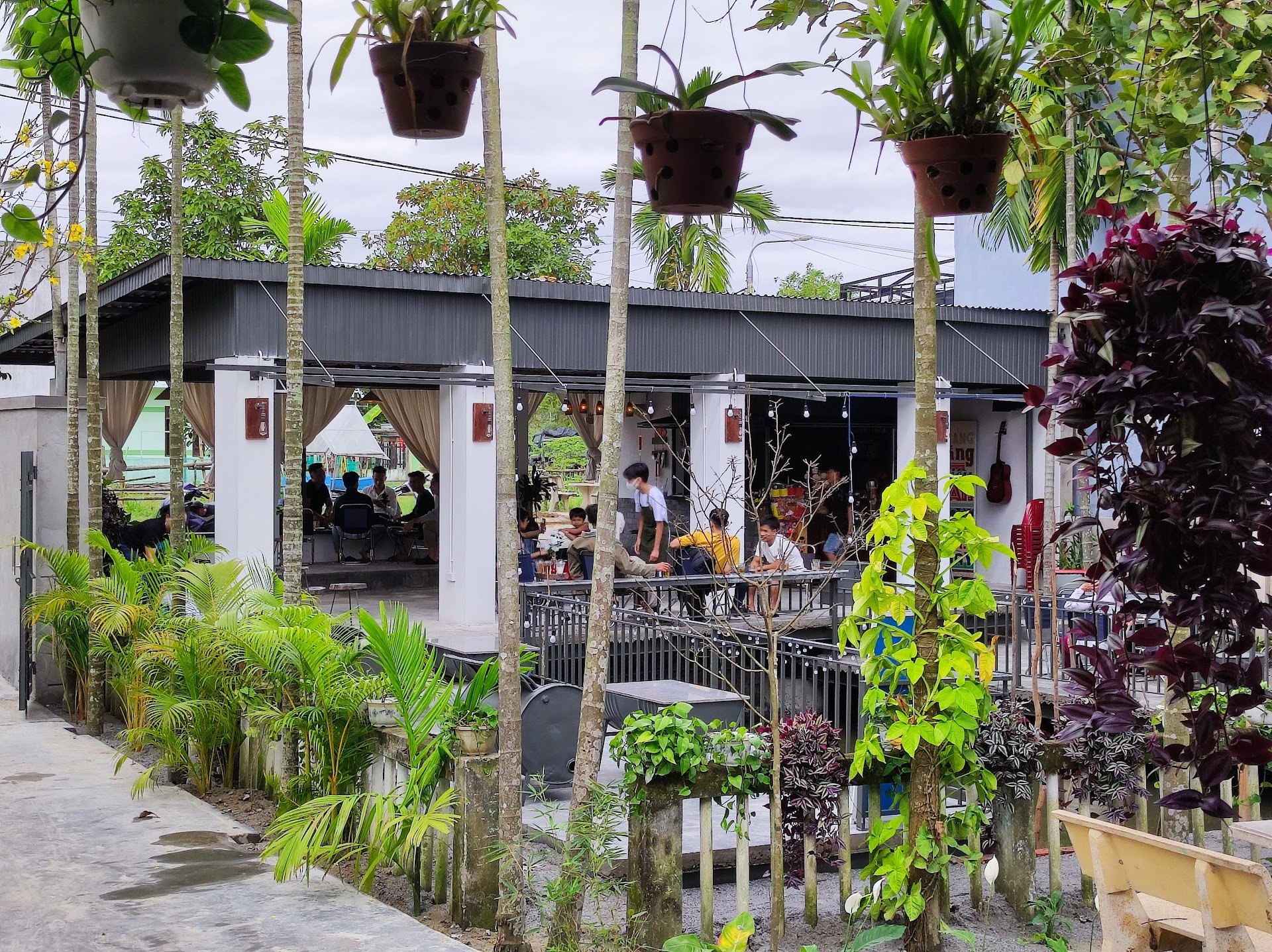 Tiệm cà phê 0511