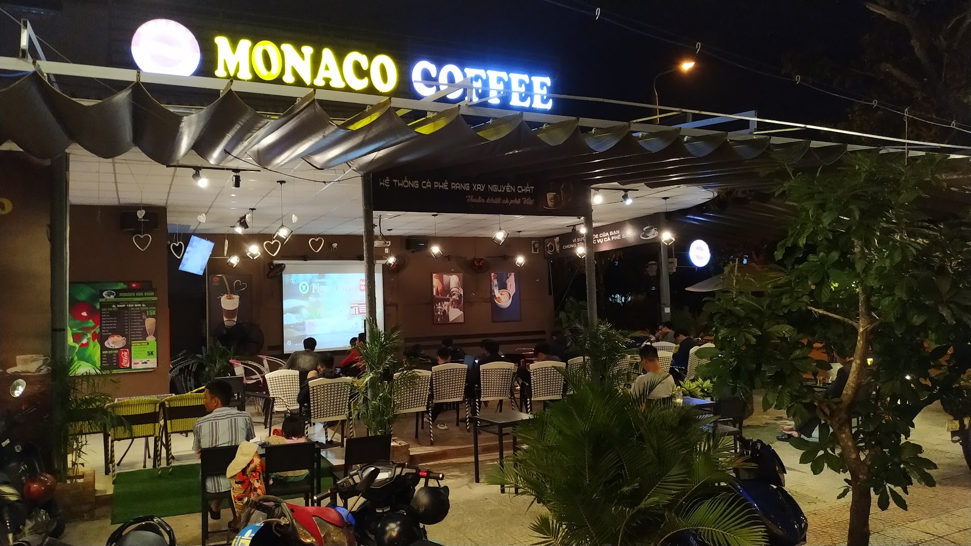 Monaco coffee Hòa Xuân