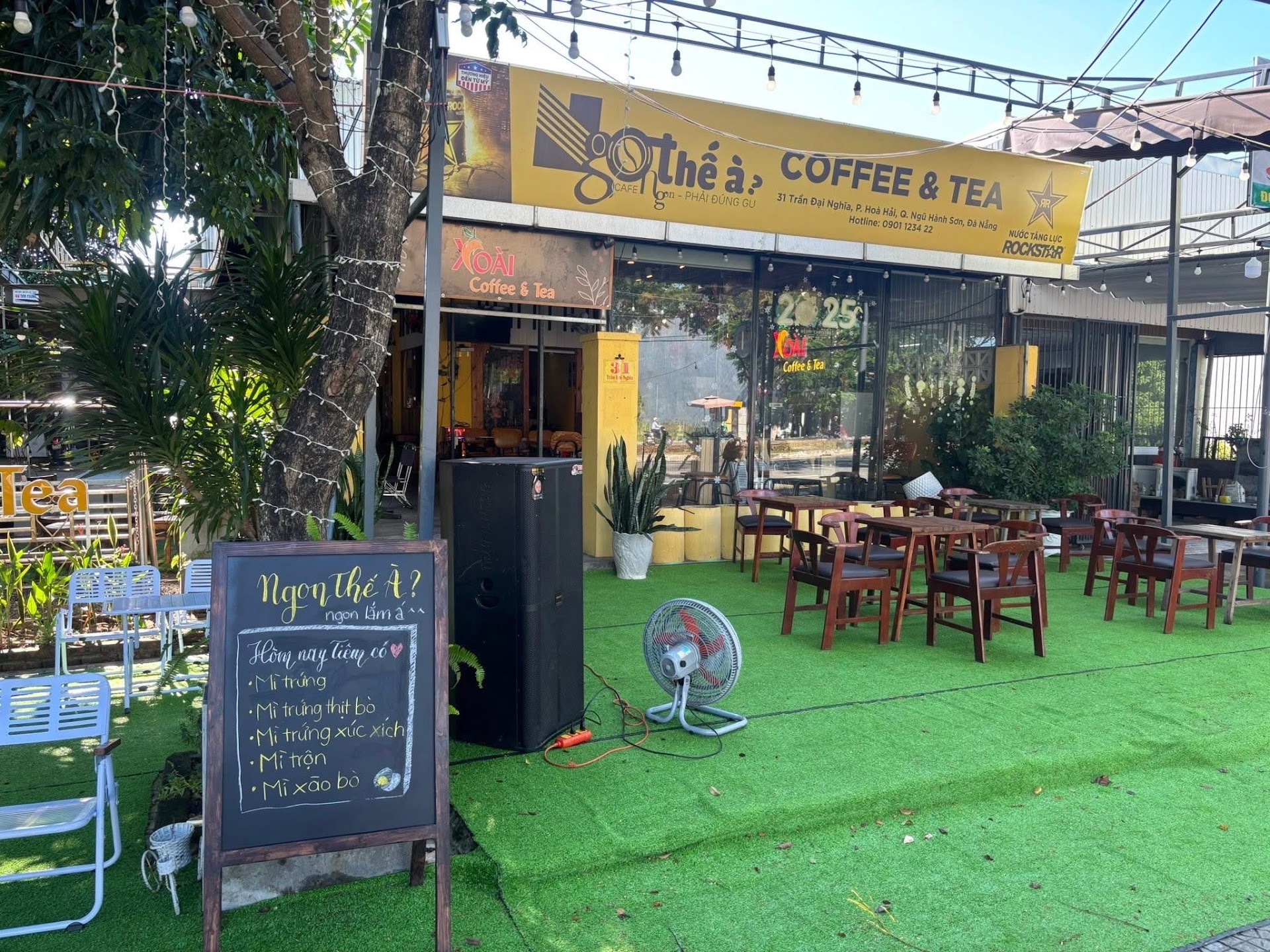 Ngon Thế À ? Coffee