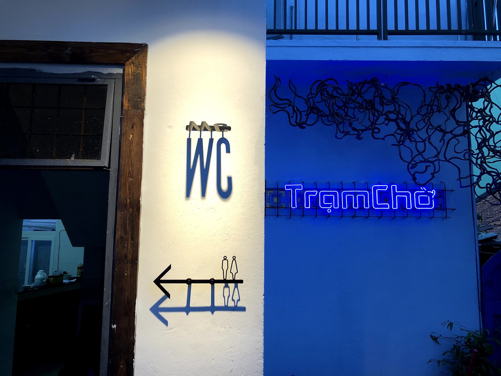 Trạm Chờ Coffee & Craft Beer