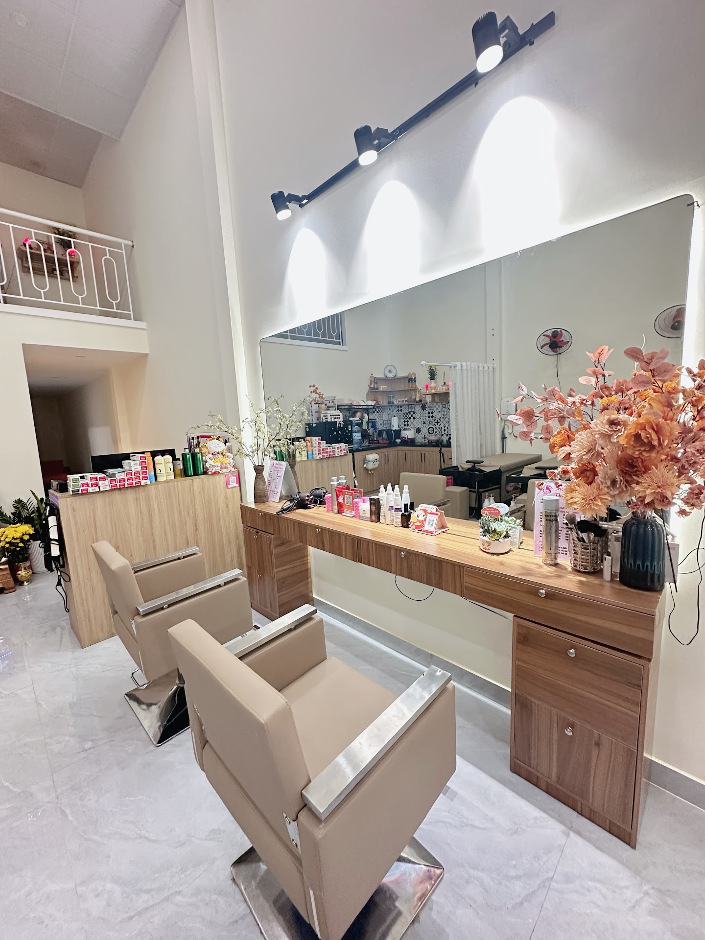 Salon Tóc - NaiL - Cafe Thanh Thảo