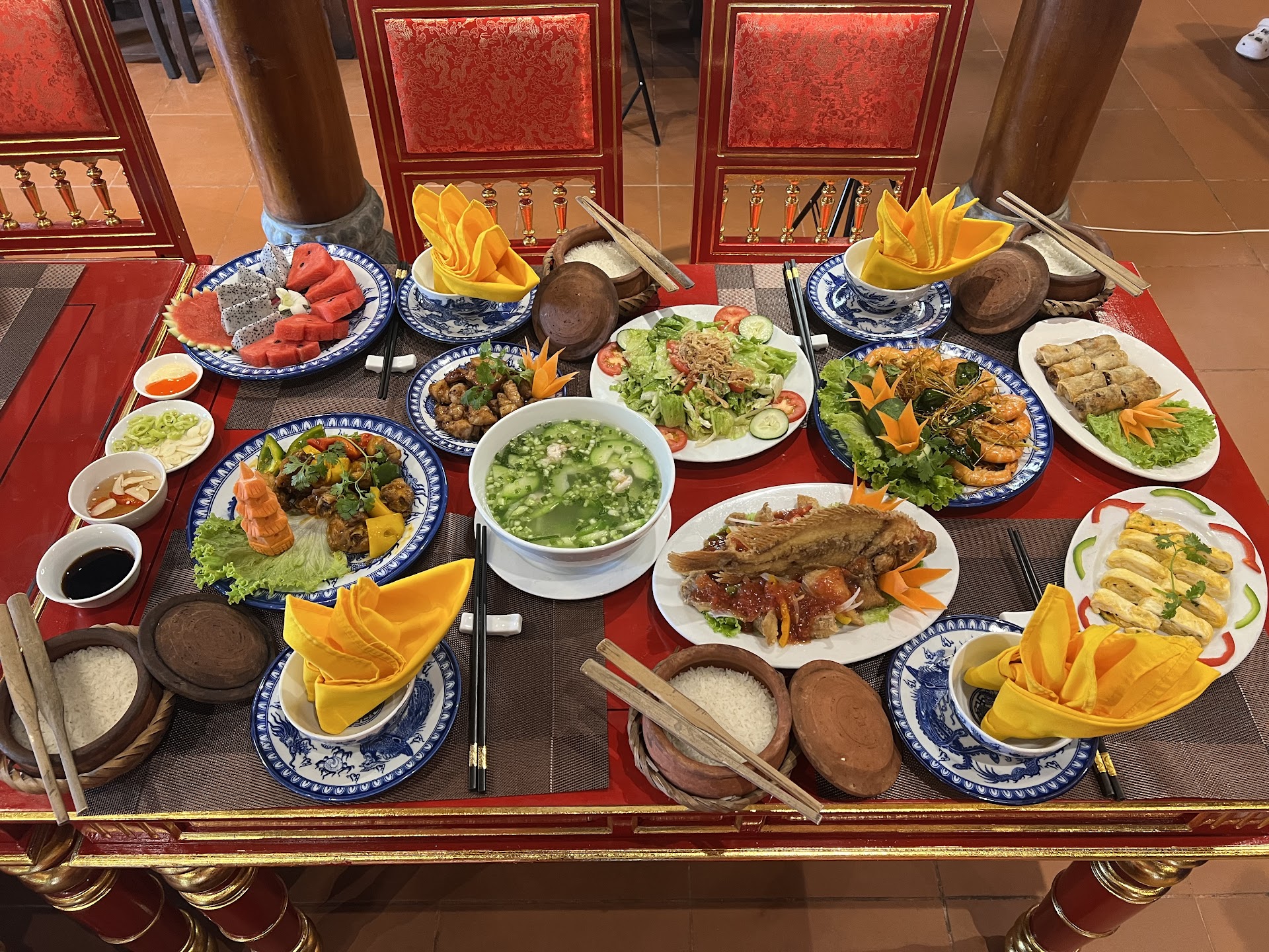 Nhà Hàng Không Gian Xưa