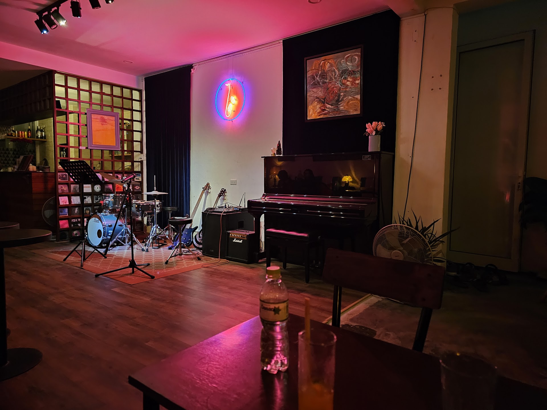 Be Café (Jazz Cafe & Bar)