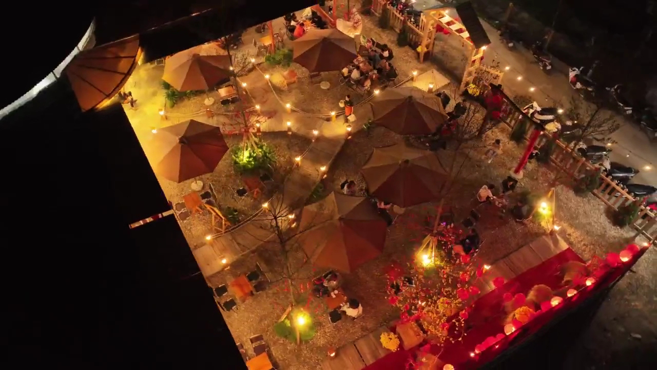 Tiệm Cà Phê Đồng Di