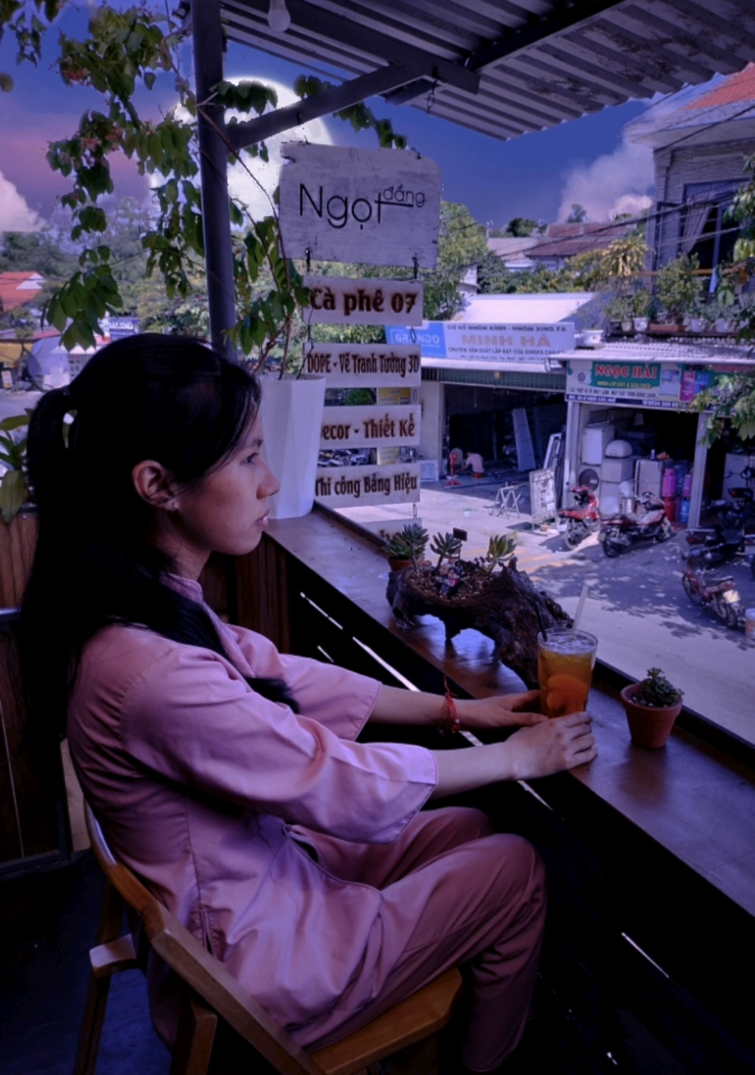 Tiệm cà phê Hạt Dẻ