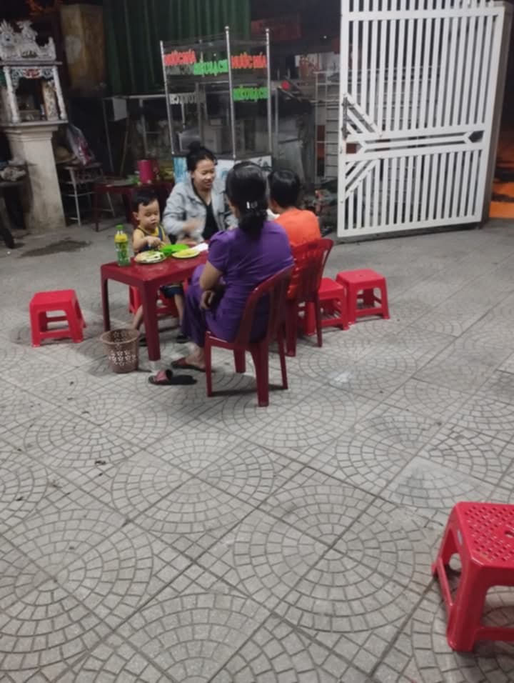 Bánh Ép Chị Phương