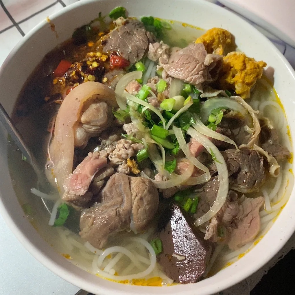 Bún Bò Huế Xuân Chín