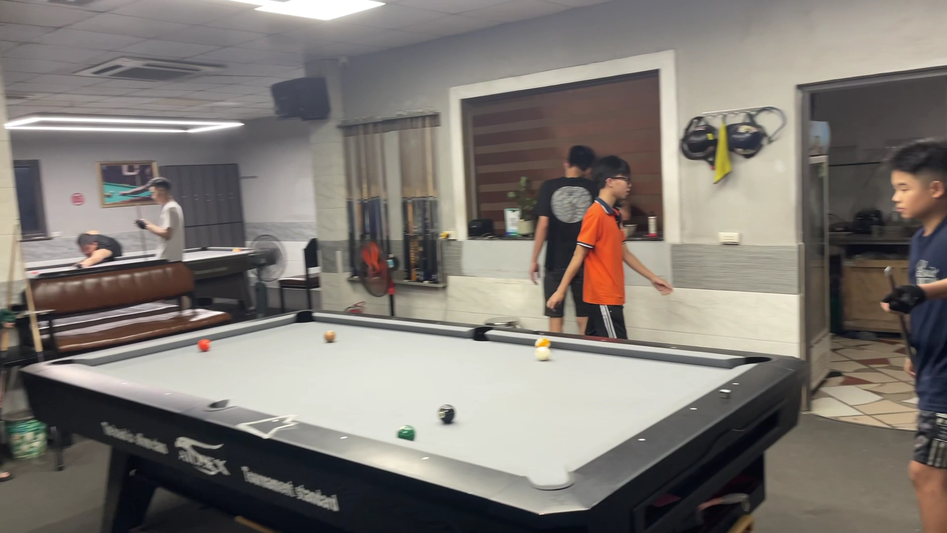 Ka Kơ Billiards Club