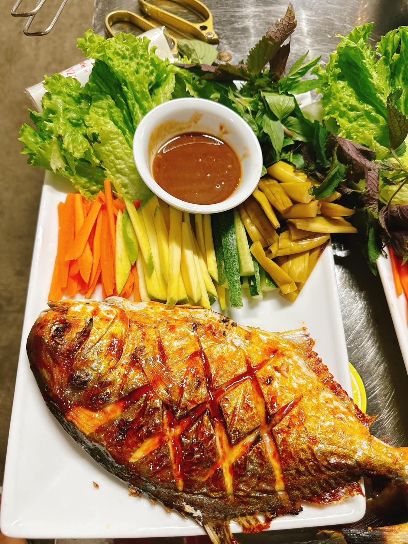 Nhà hàng Hải Sản Huyền Hùng