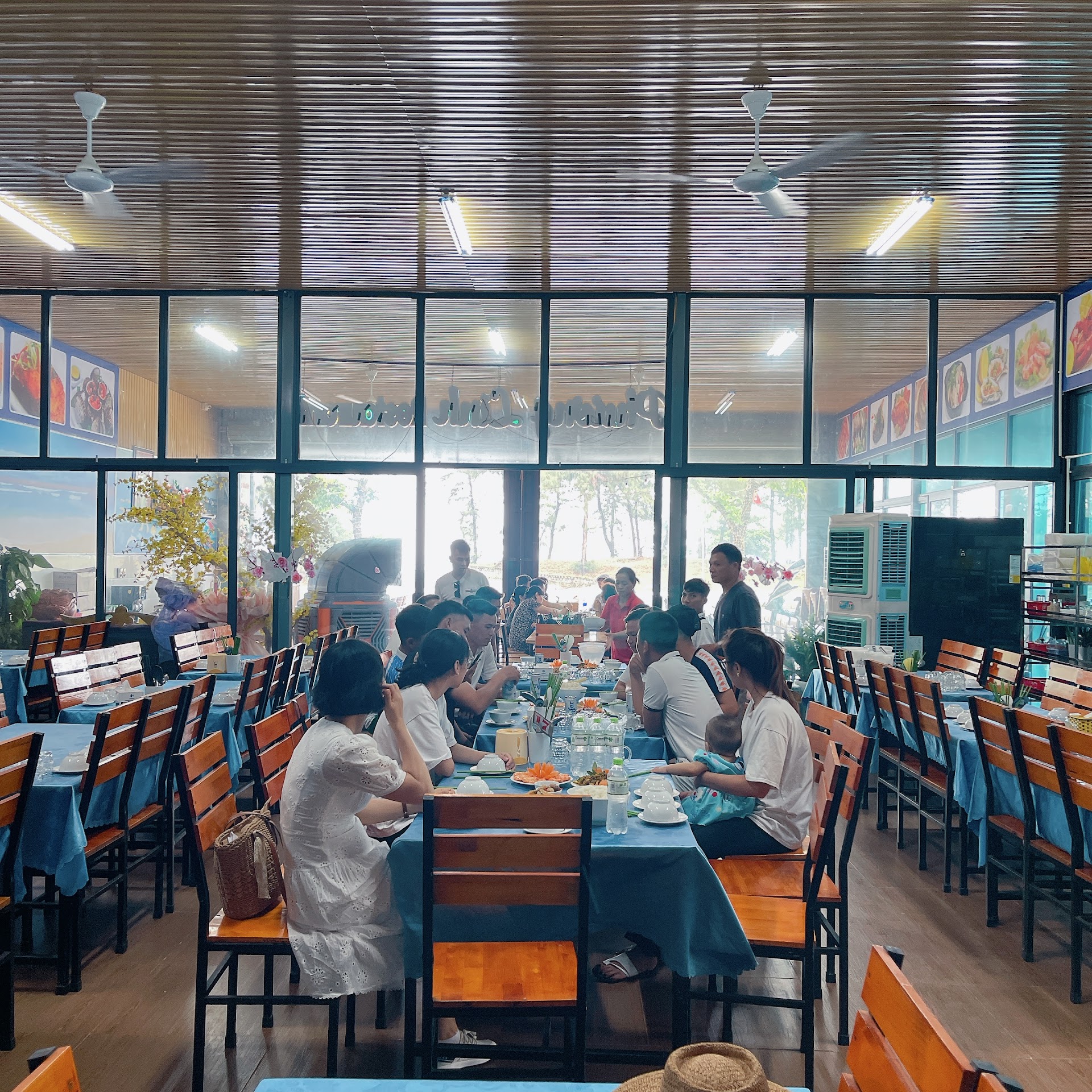 Nhà Hàng Phương Linh - Cửa Lò