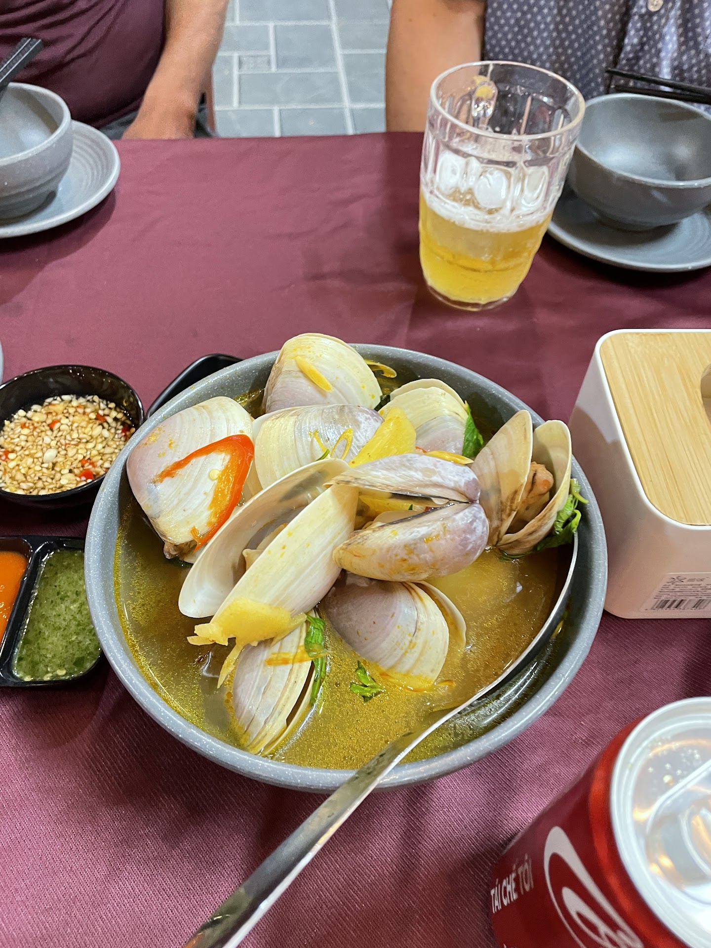 Nhà hàng Anh Em 304