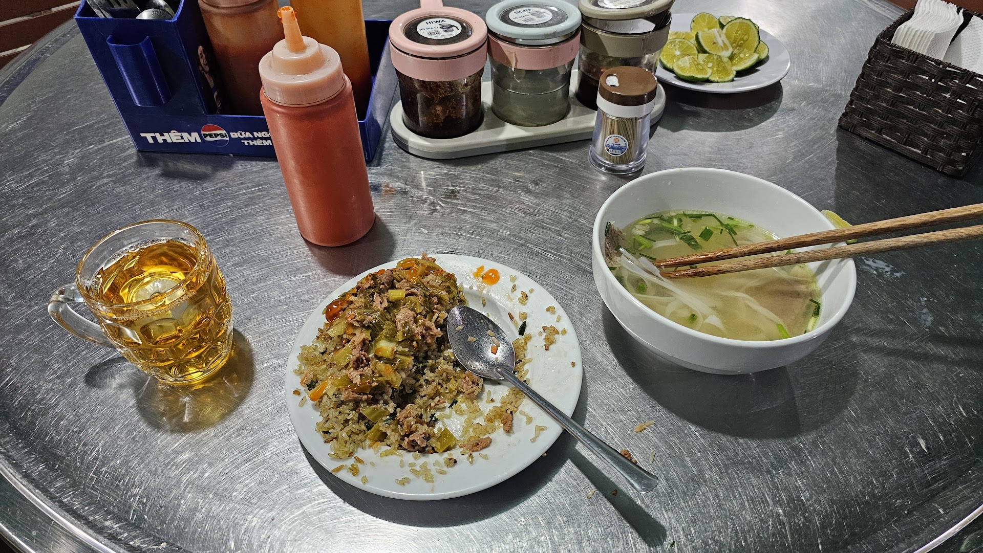 Quán Phở Tuấn. Gia Truyền Nam Định