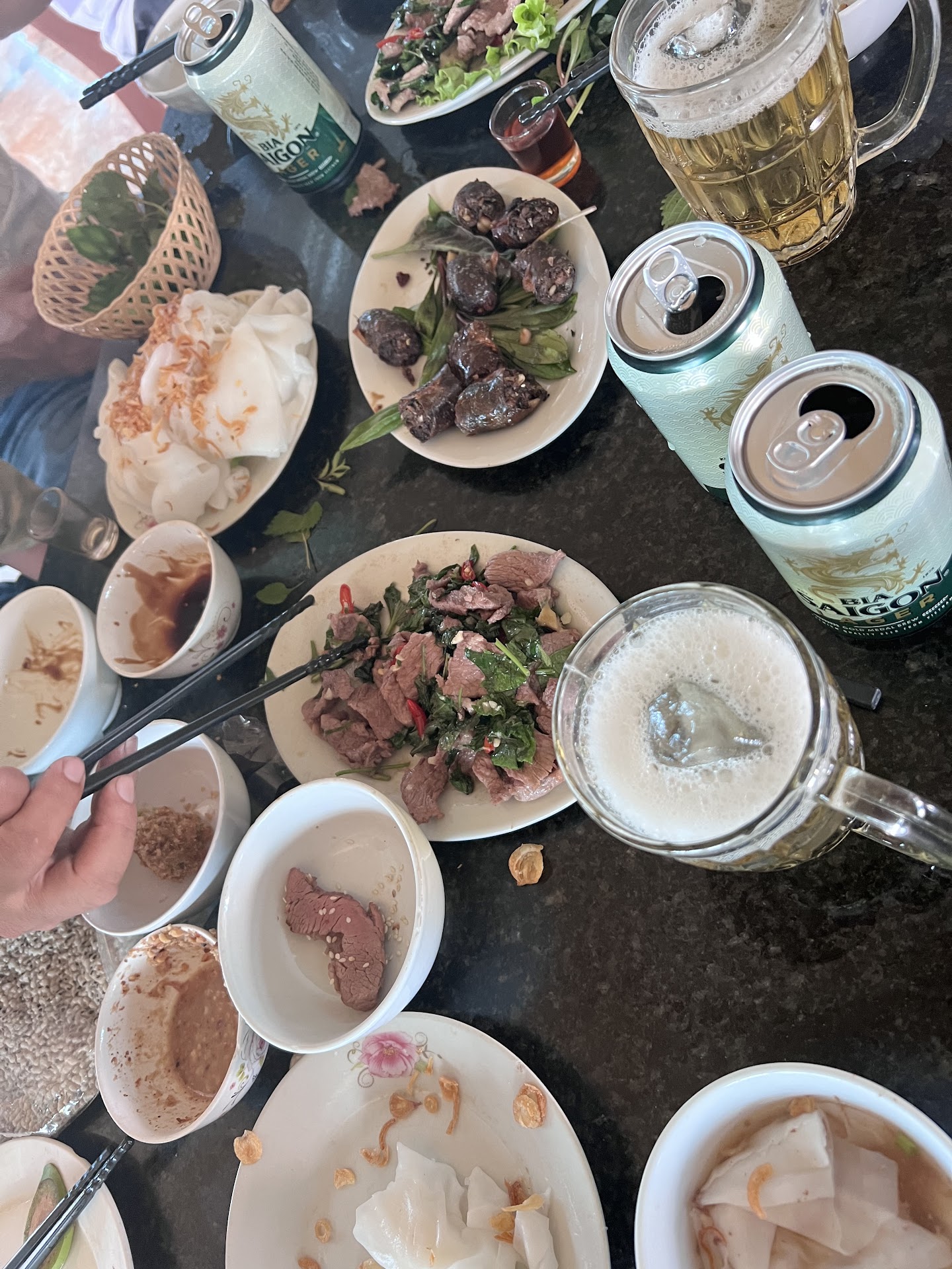 Nhà Hàng Tuyết Trung Nghé Thui