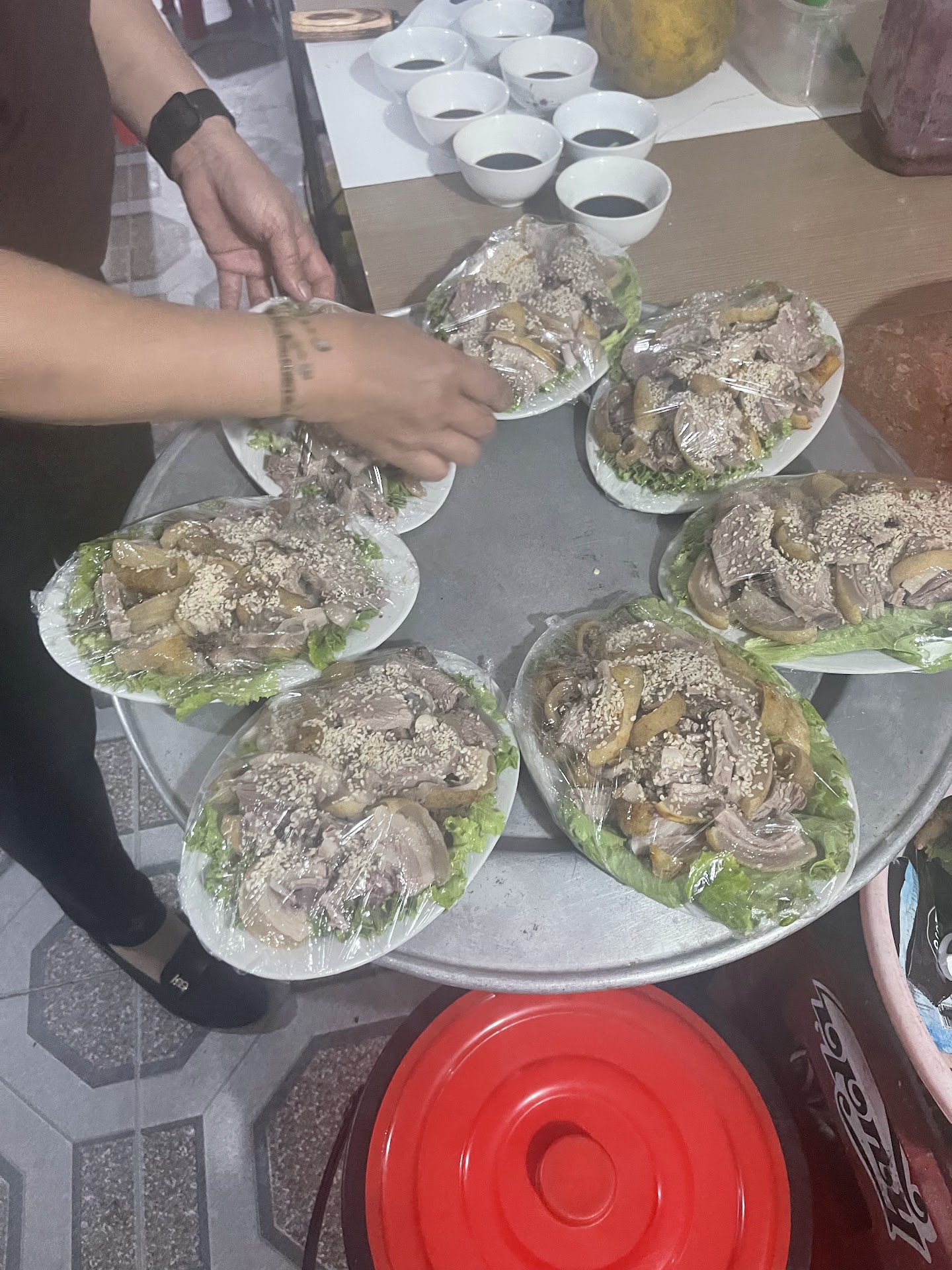 Nhà Hàng Tuyết Trung Nghé Thui