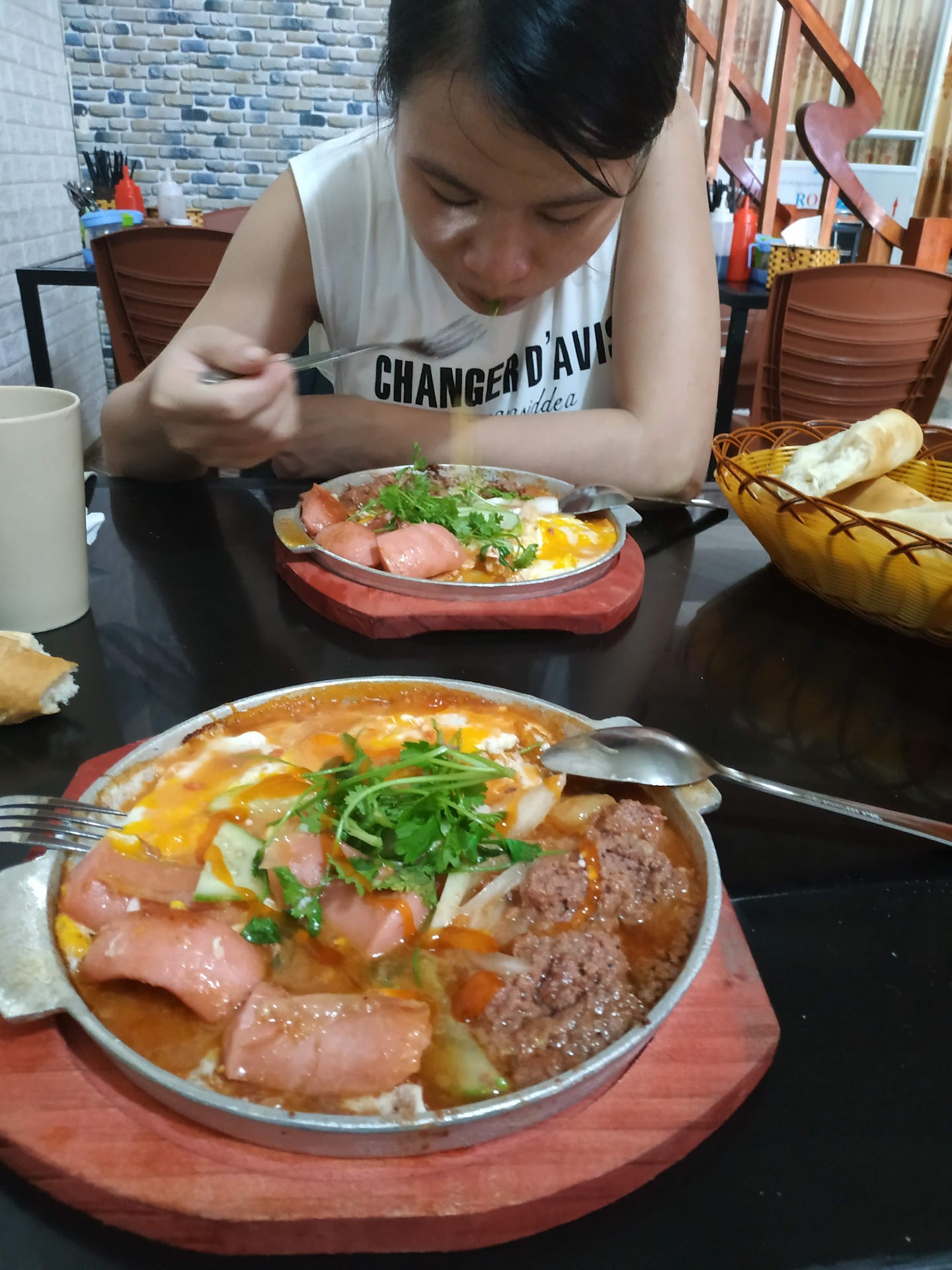 Quán Bia Tuyết Hường