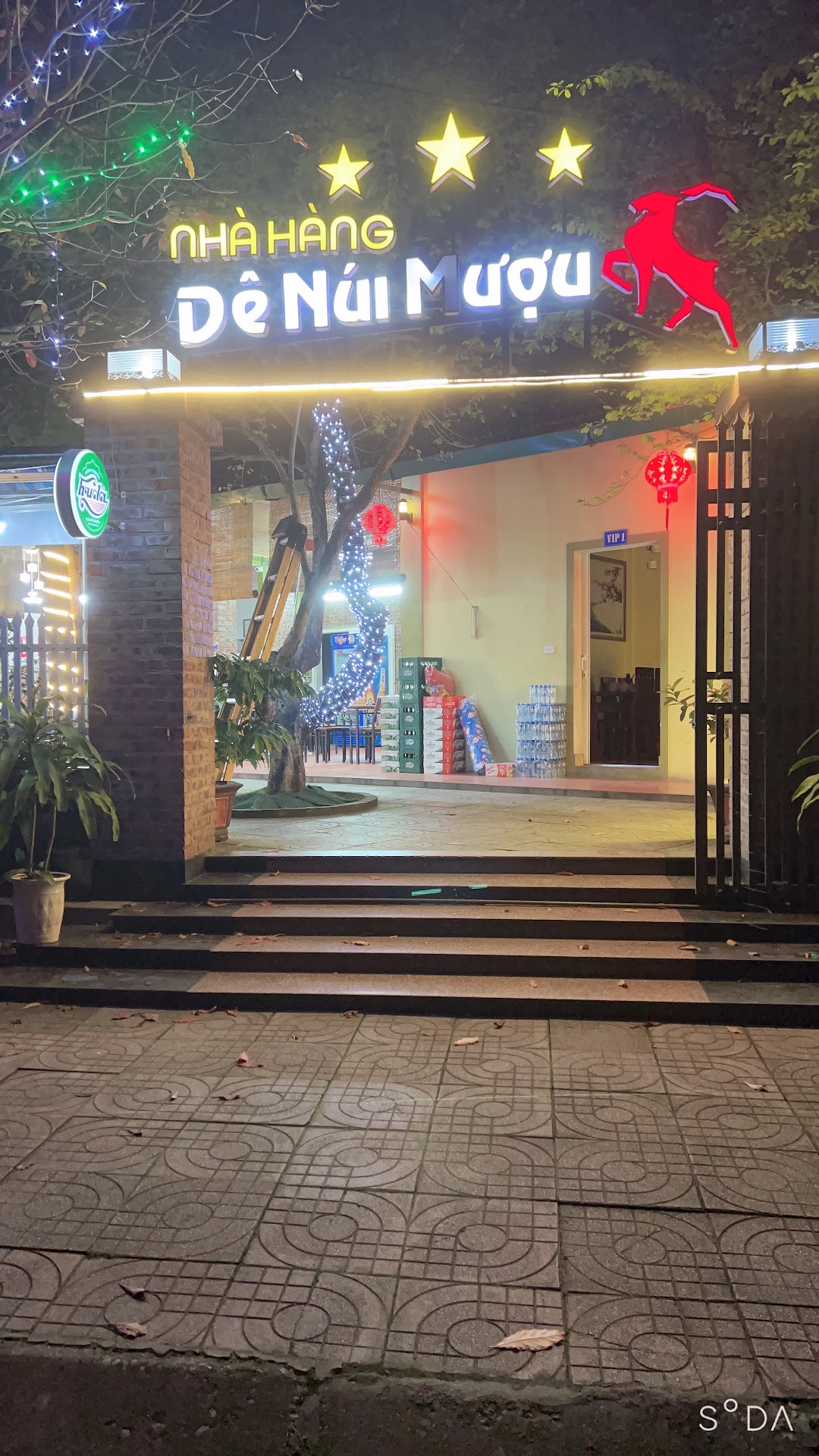 Nhà Hàng Dê Núi Mượu