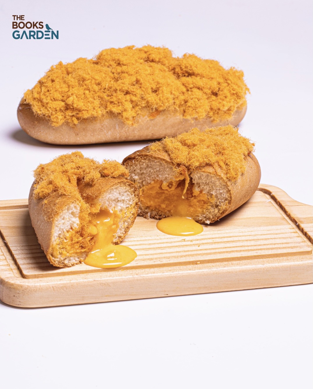 THE BOOKS GARDEN CAFE