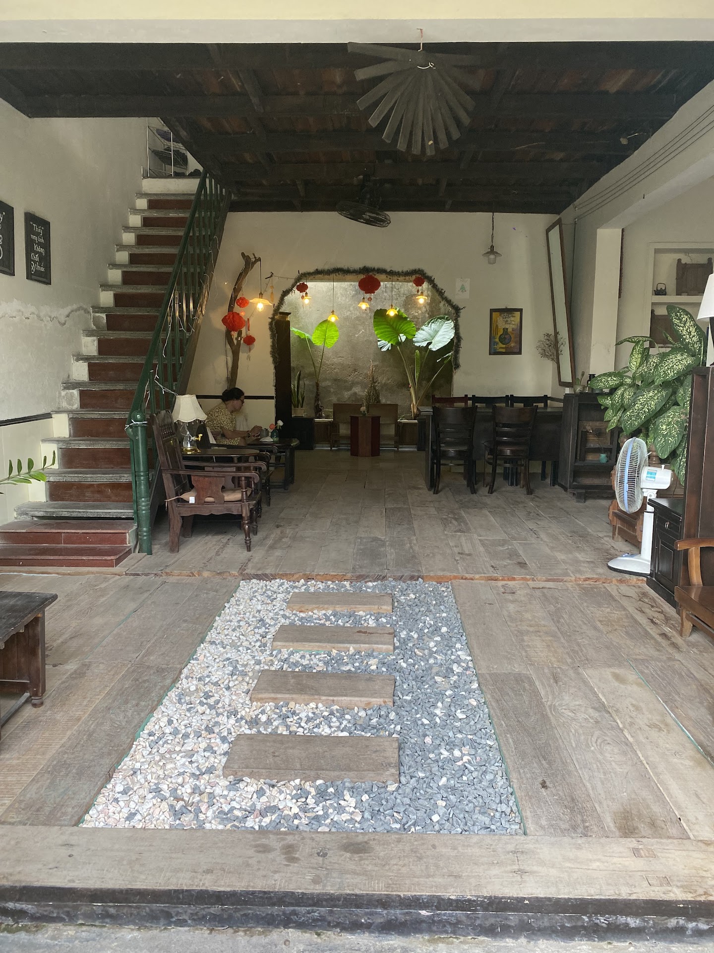 Du Kafe - tiệm cà phê núp hẻm