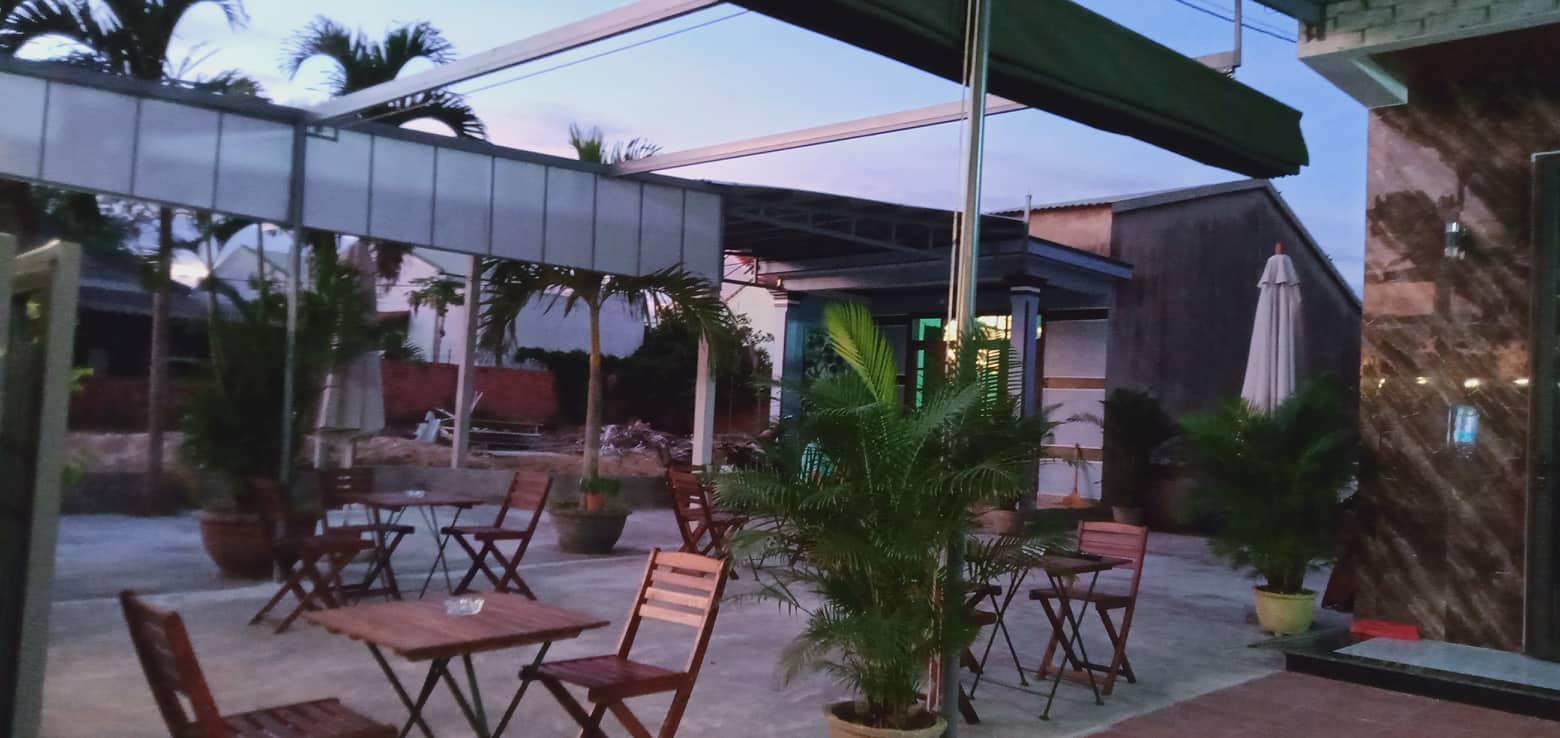 Vegan Food And Coffee Hồng