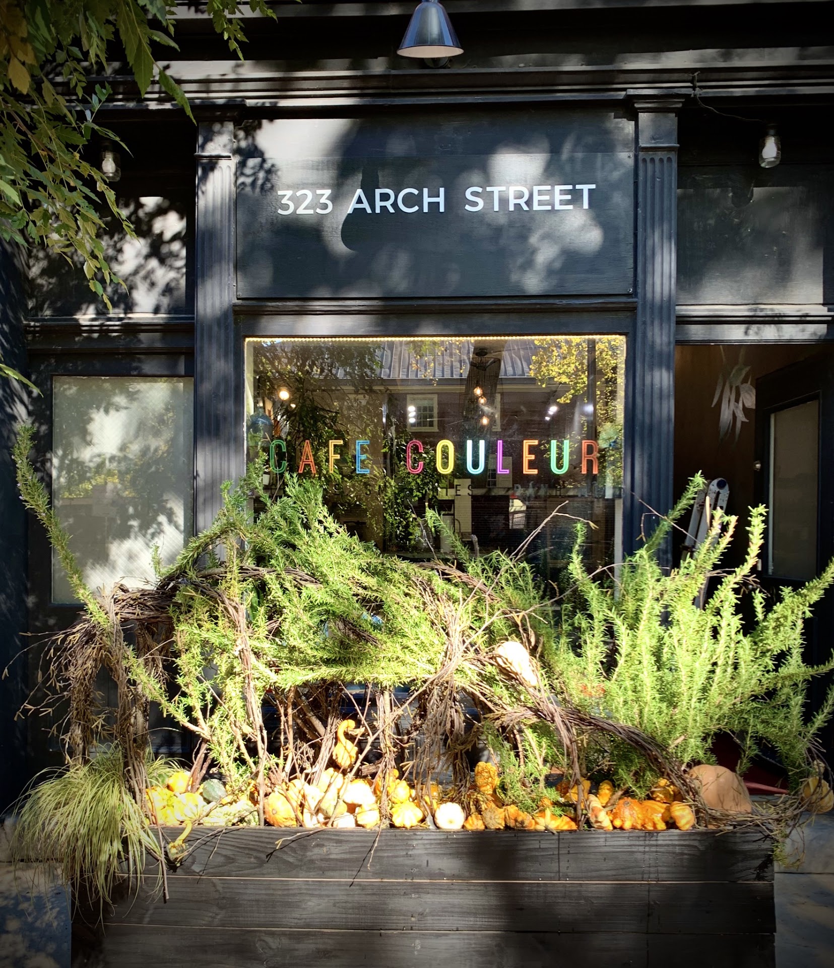 Café Couleur Banh mì