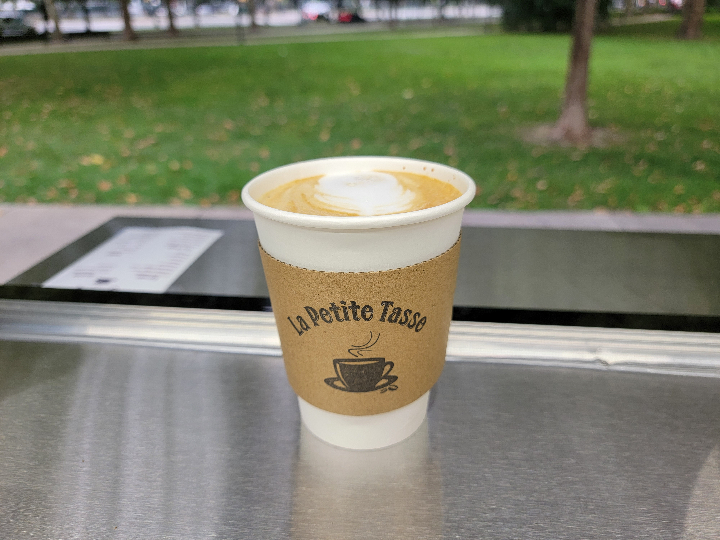 La Petite Tasse