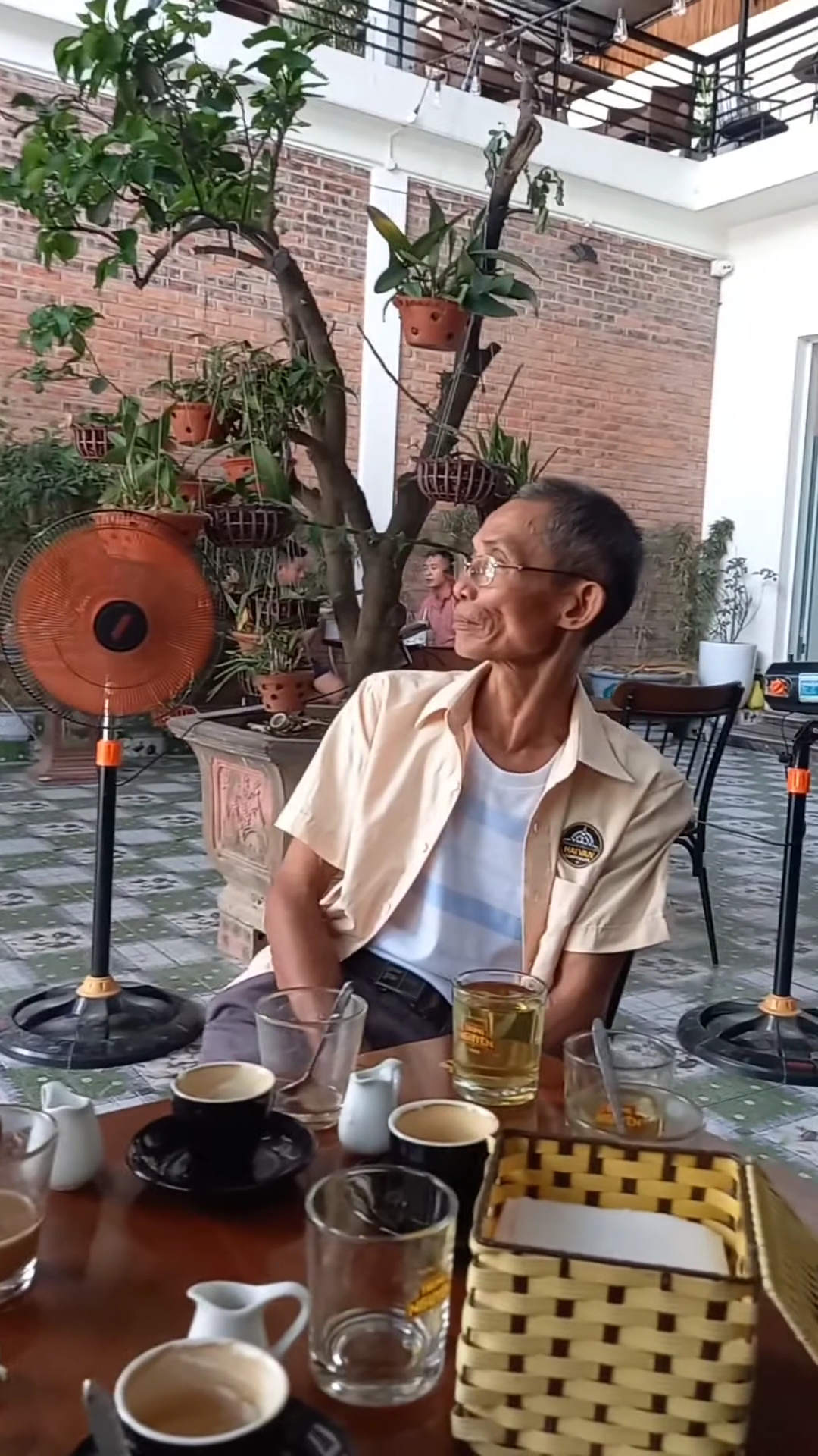 Trung nguyên Family Coffee