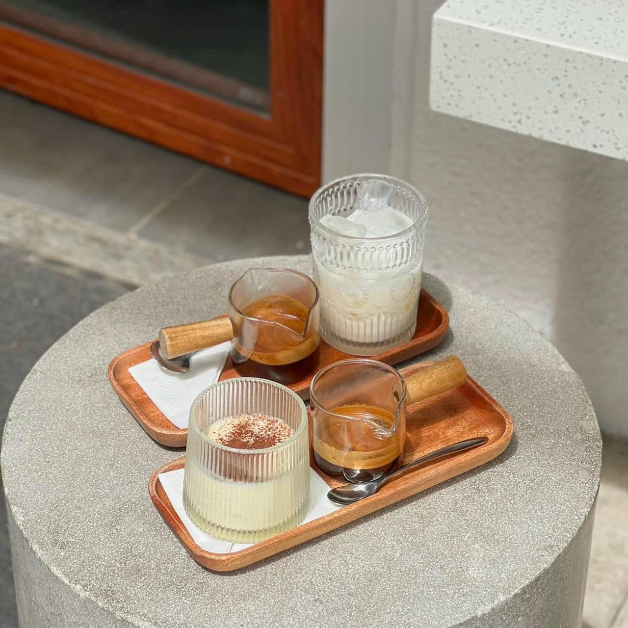 Tonkin Garden Egg Coffee & Eatery [Cafe & Croissant]