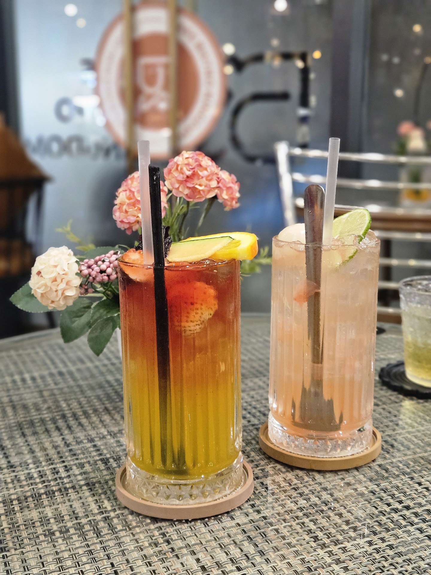 Cafe Bistro Kingdom - 334 Tô Hiến Thành