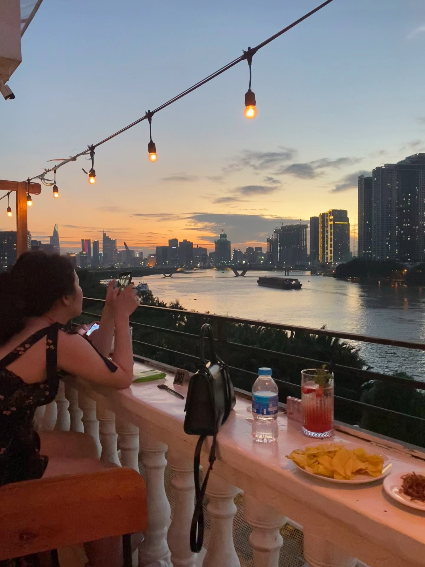 Chạng Vạng Rooftop