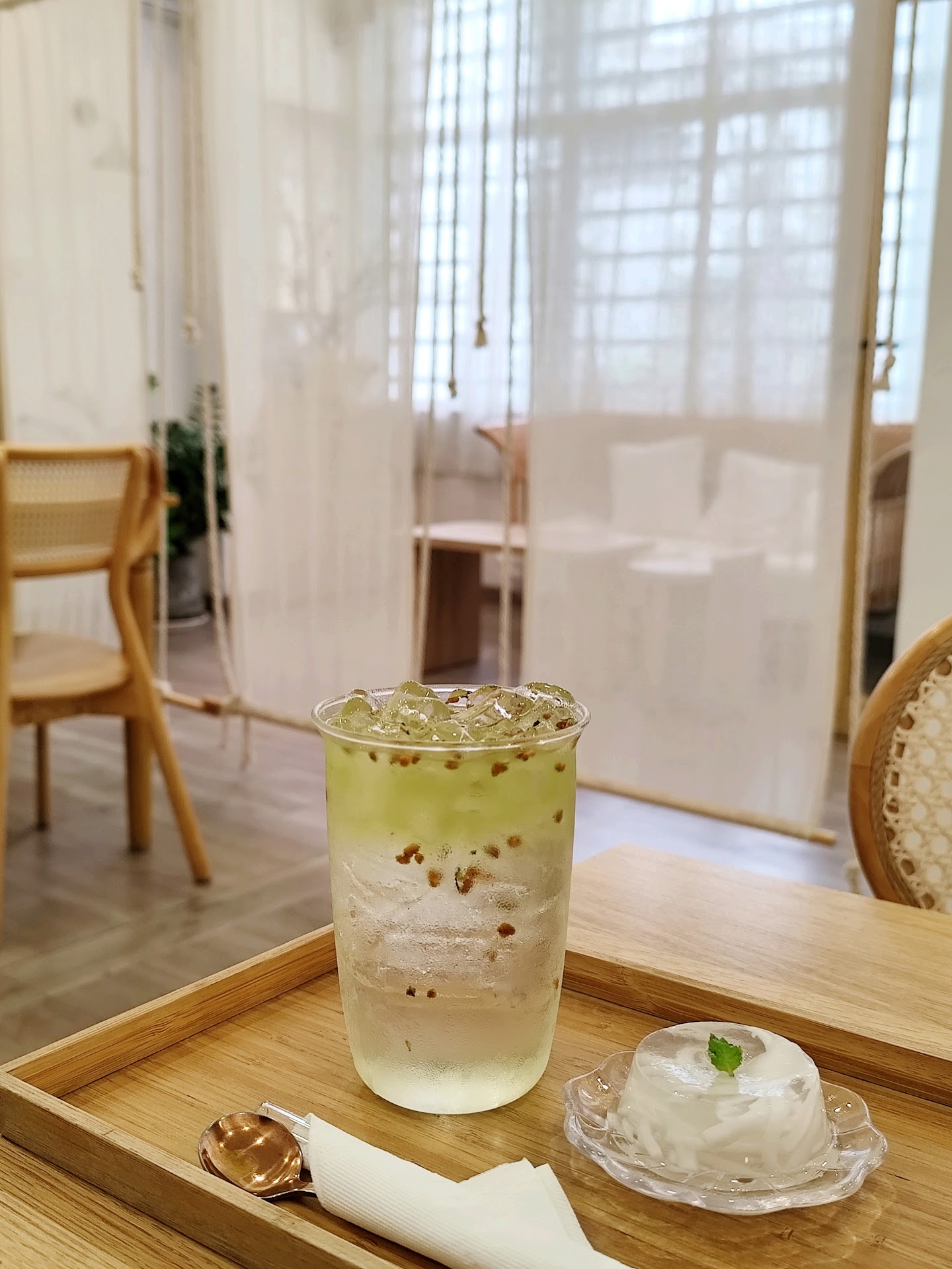 The August coffee and poshtel